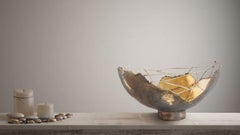 Cuenco contemporáneo decorativo de latón esculpido a mano por Samuel Costantini