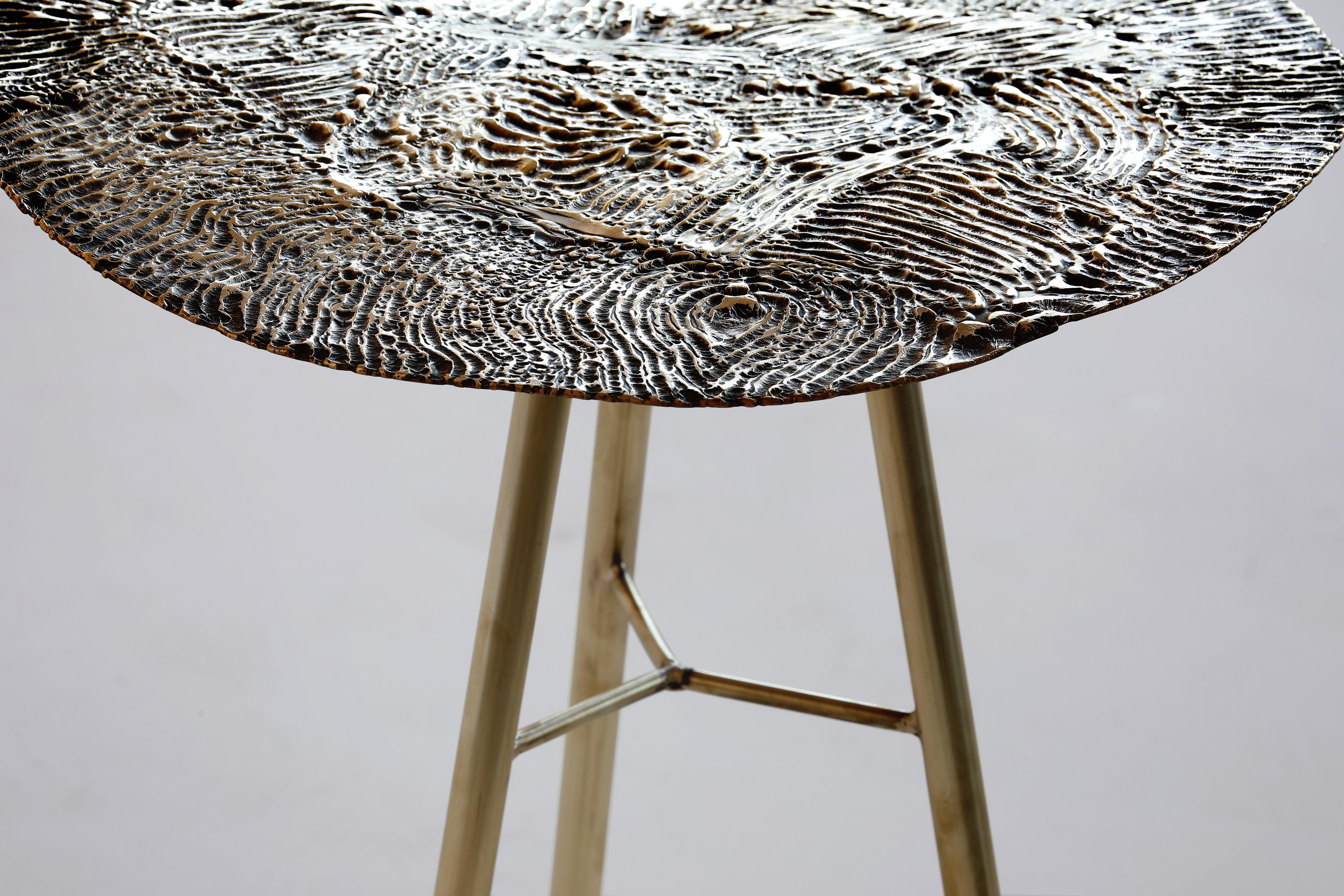 Brass Hand-Sculpted Side Table by Samuel Costantini In New Condition For Sale In Geneve, CH