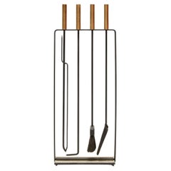 Strumenti da fuoco modernisti con manico in ottone di Pilgrim