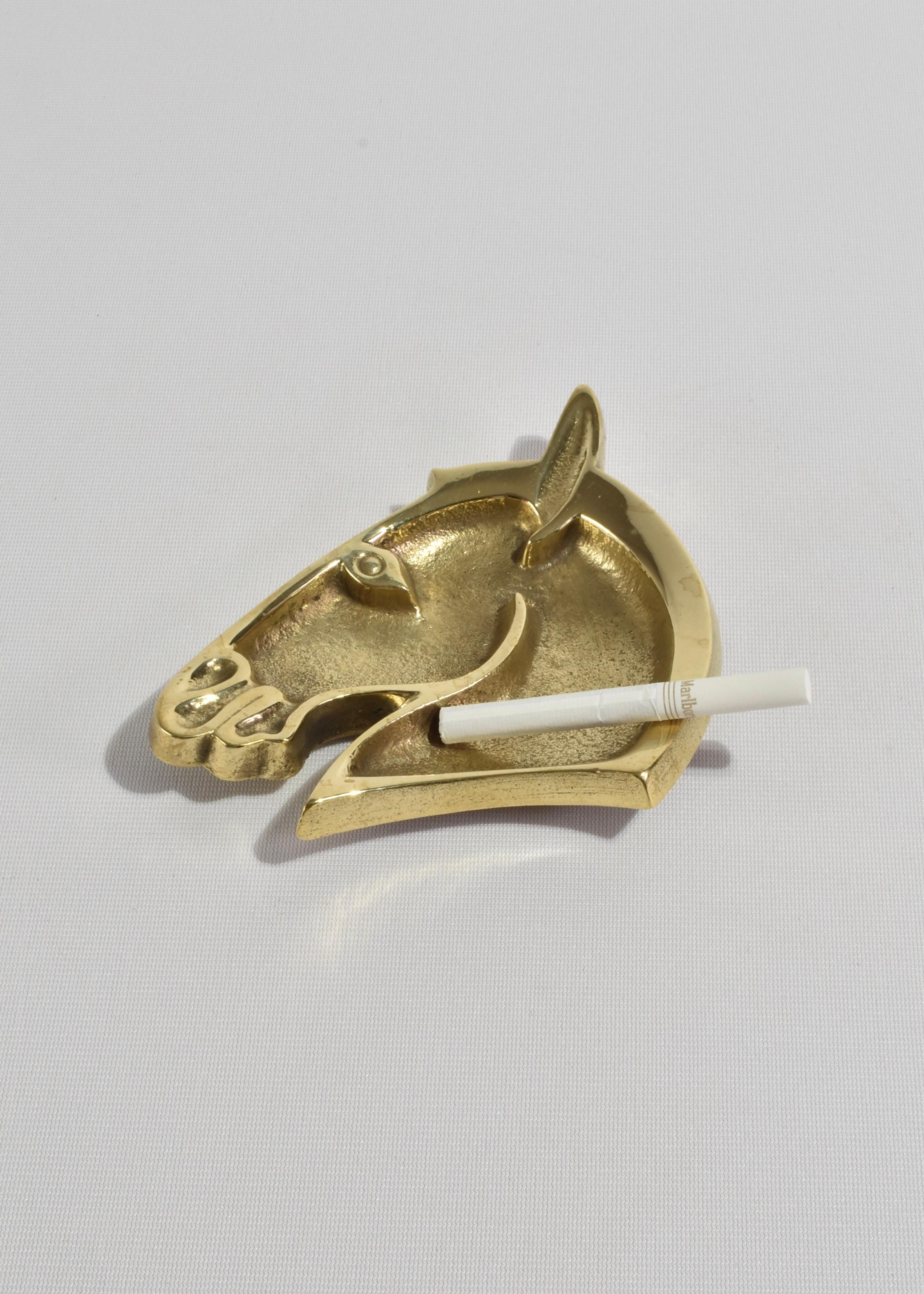 Laiton Boîte de rangement en laiton pour chevaux en vente