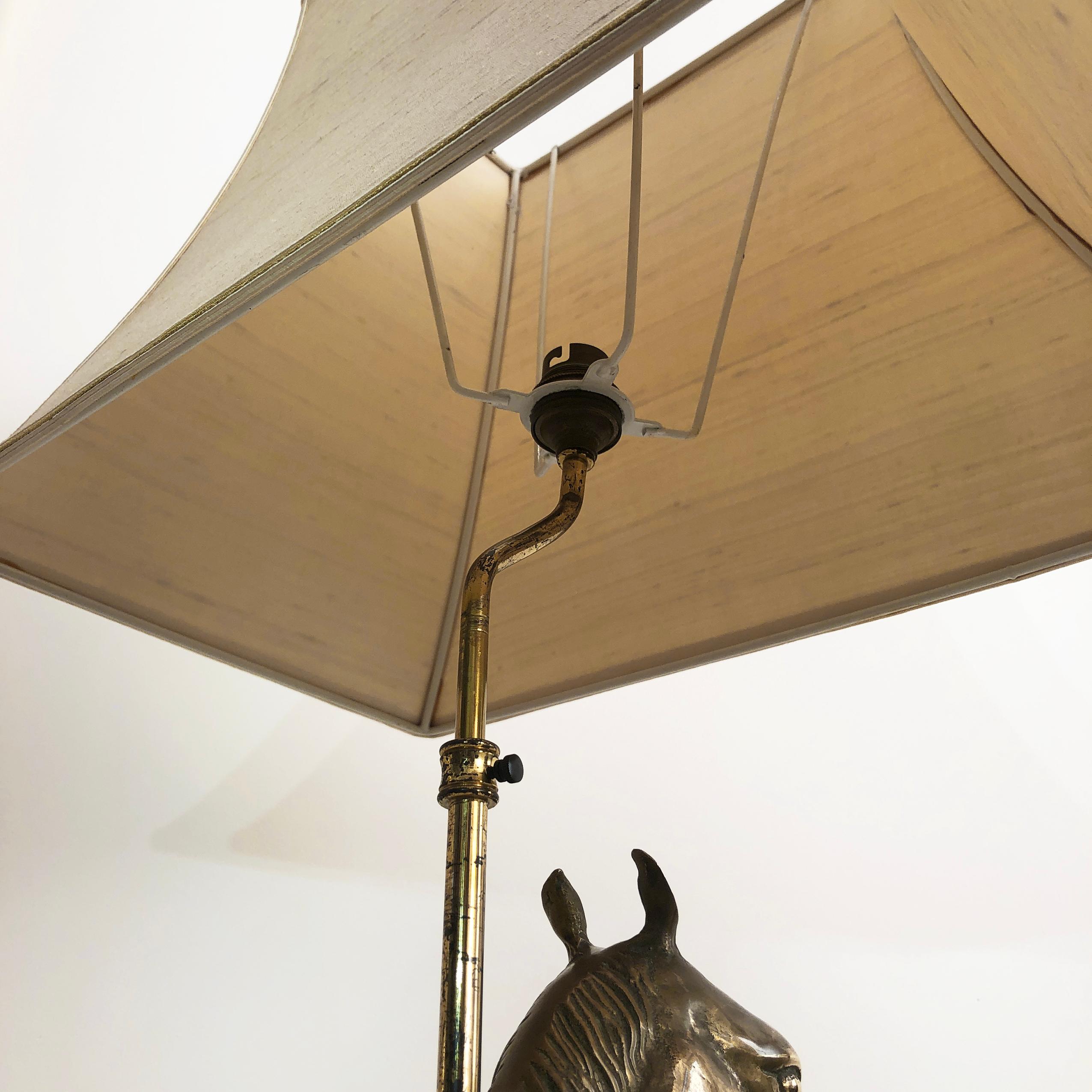 Antike Chinoiserie-Tischlampe mit Messingpferd, Hollywood Regency, Mitte des Jahrhunderts, 1970er Jahre im Angebot 6