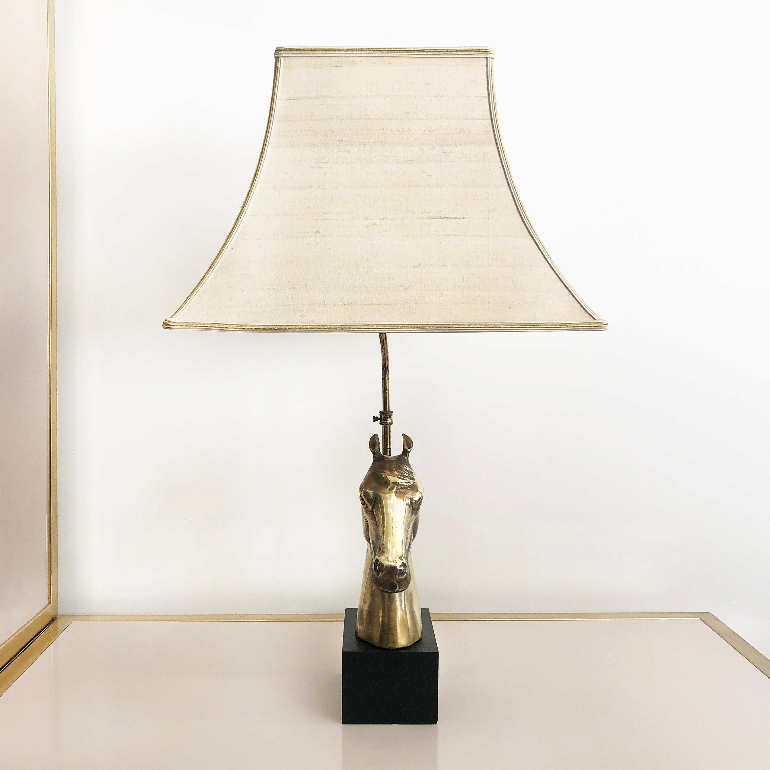 Late 20th Century Brass Horse Chinoiserie Table Lamp 1970s Hollywood Regency Midcentury Antique For Sale