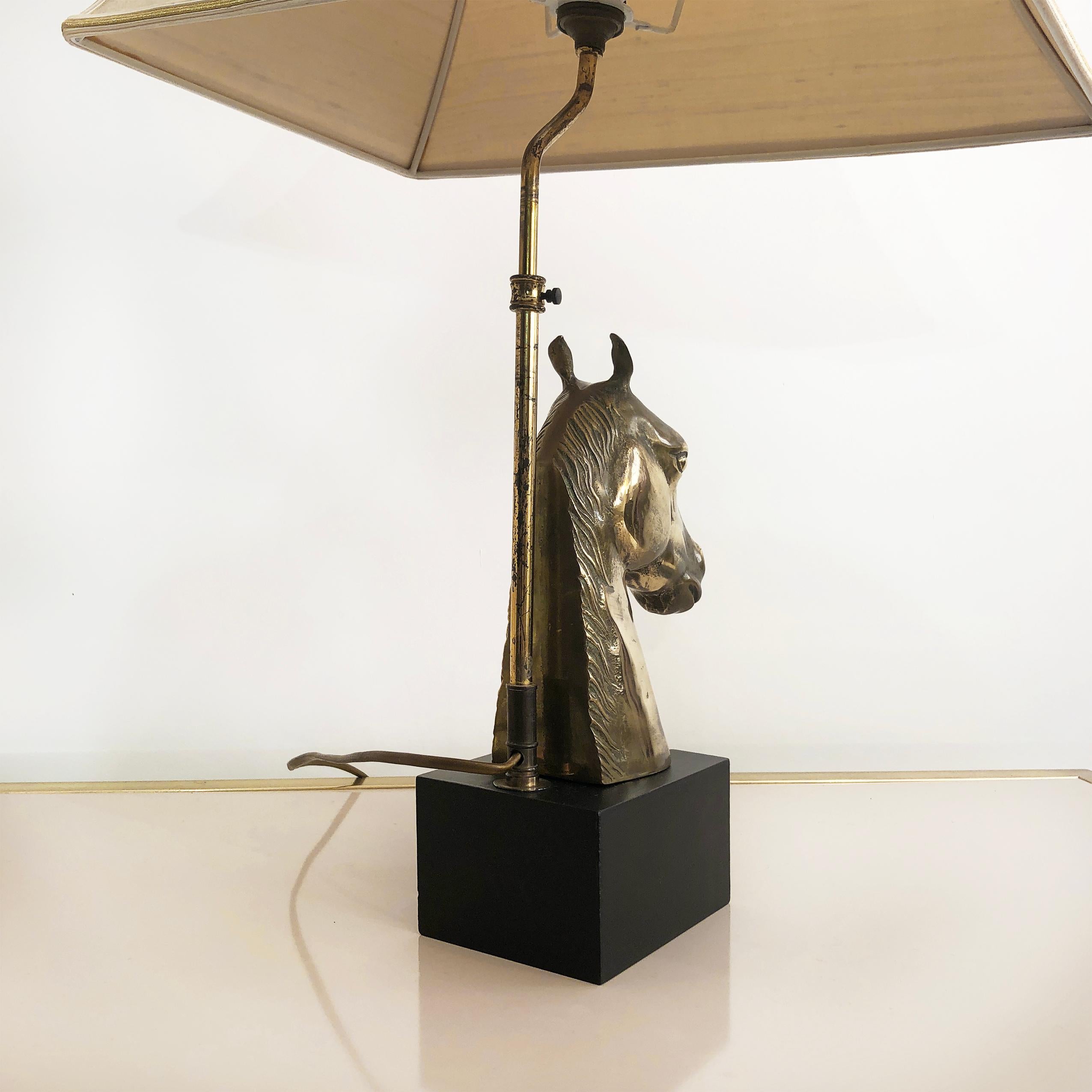 Antike Chinoiserie-Tischlampe mit Messingpferd, Hollywood Regency, Mitte des Jahrhunderts, 1970er Jahre im Angebot 4