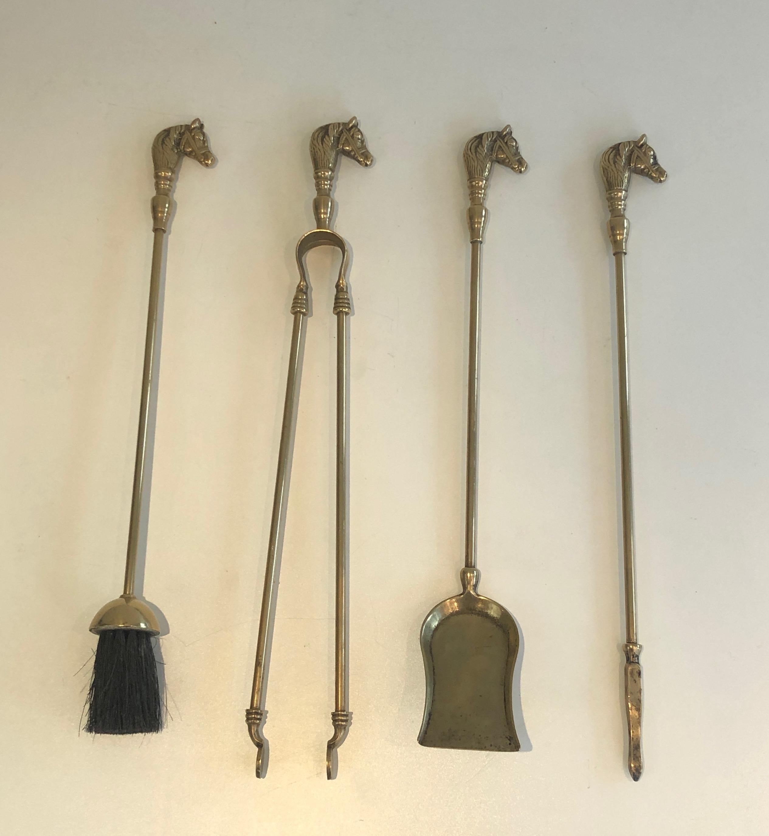 Brass Horse Heads Fireplace Tools on Stand, French, Circa 1970 In Good Condition In Marcq-en-Barœul, Hauts-de-France