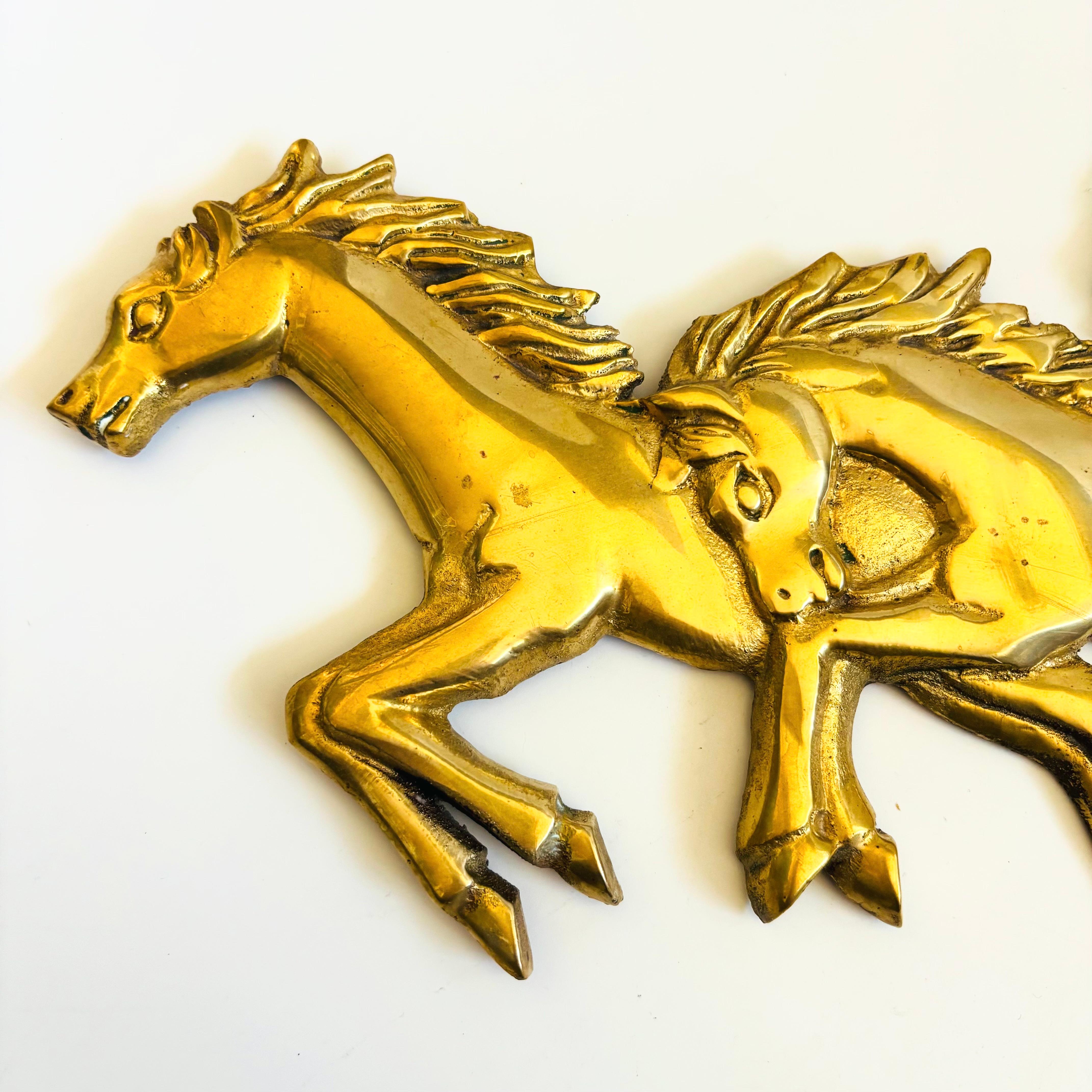 Brass Horse Wall Hanging In Good Condition For Sale In Fairfield, CA