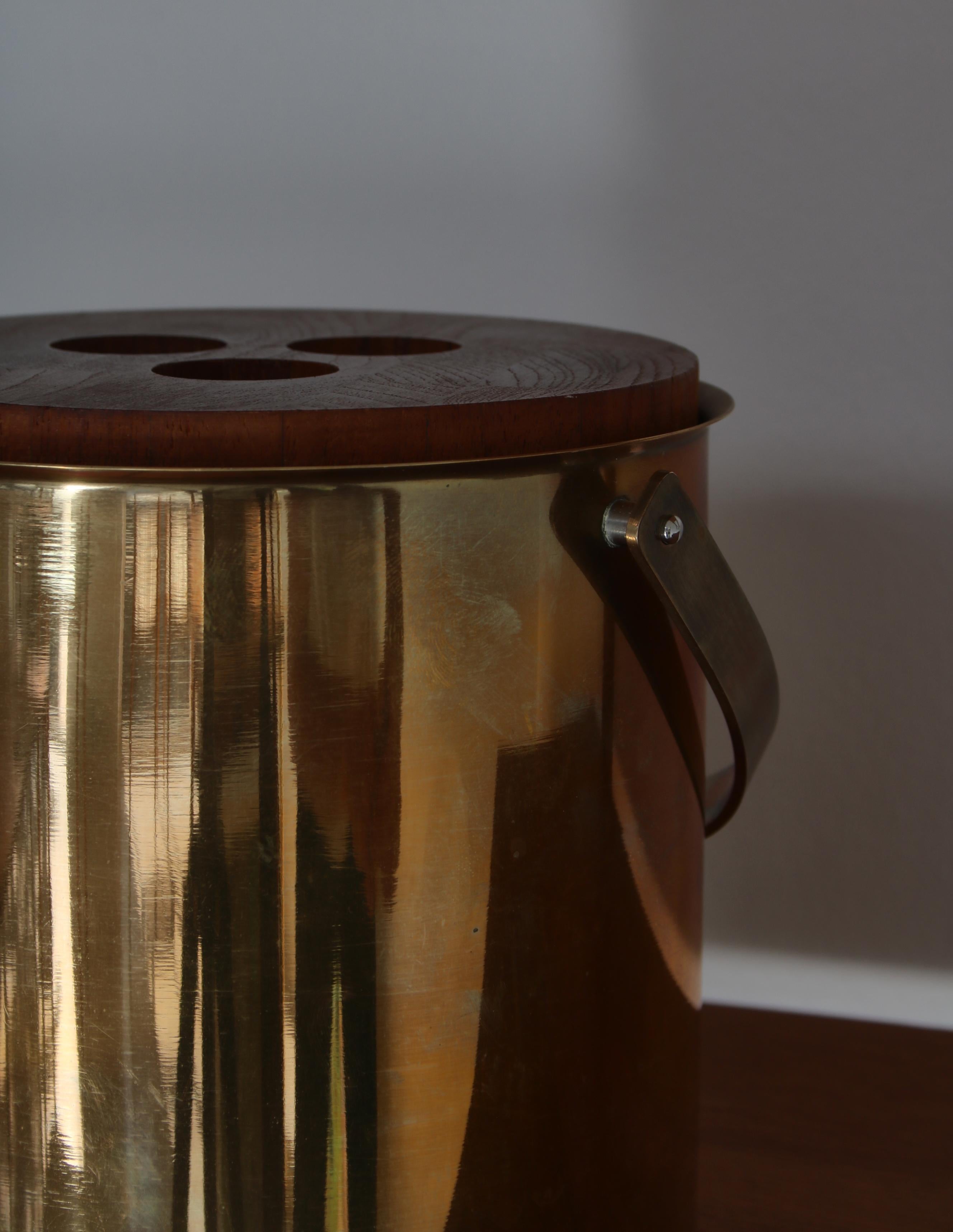 Mid-Century Modern Brass & teak Ice Bucket Set by Arne Jacobsen for Stelton Brassware, 1960s