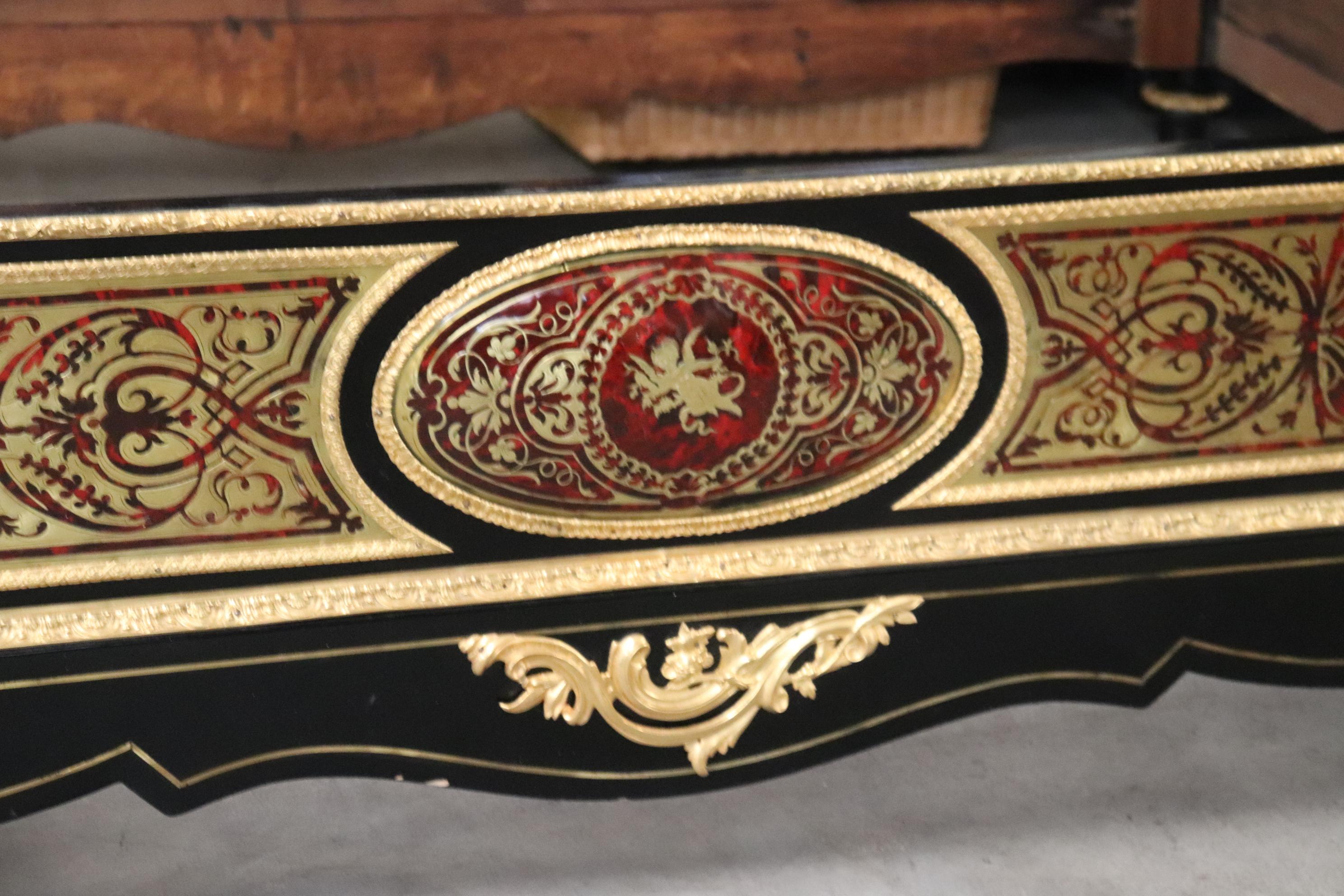 Brass Inlaid French Dor'e Figural Bronze Boulle Ebonized Near Queen Bed For Sale 3