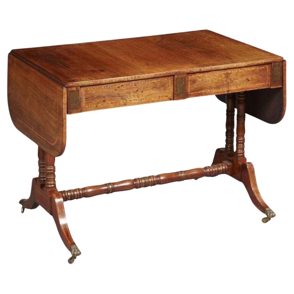 Table de canapé Regency anglaise en bois de rose incrusté de laiton en vente