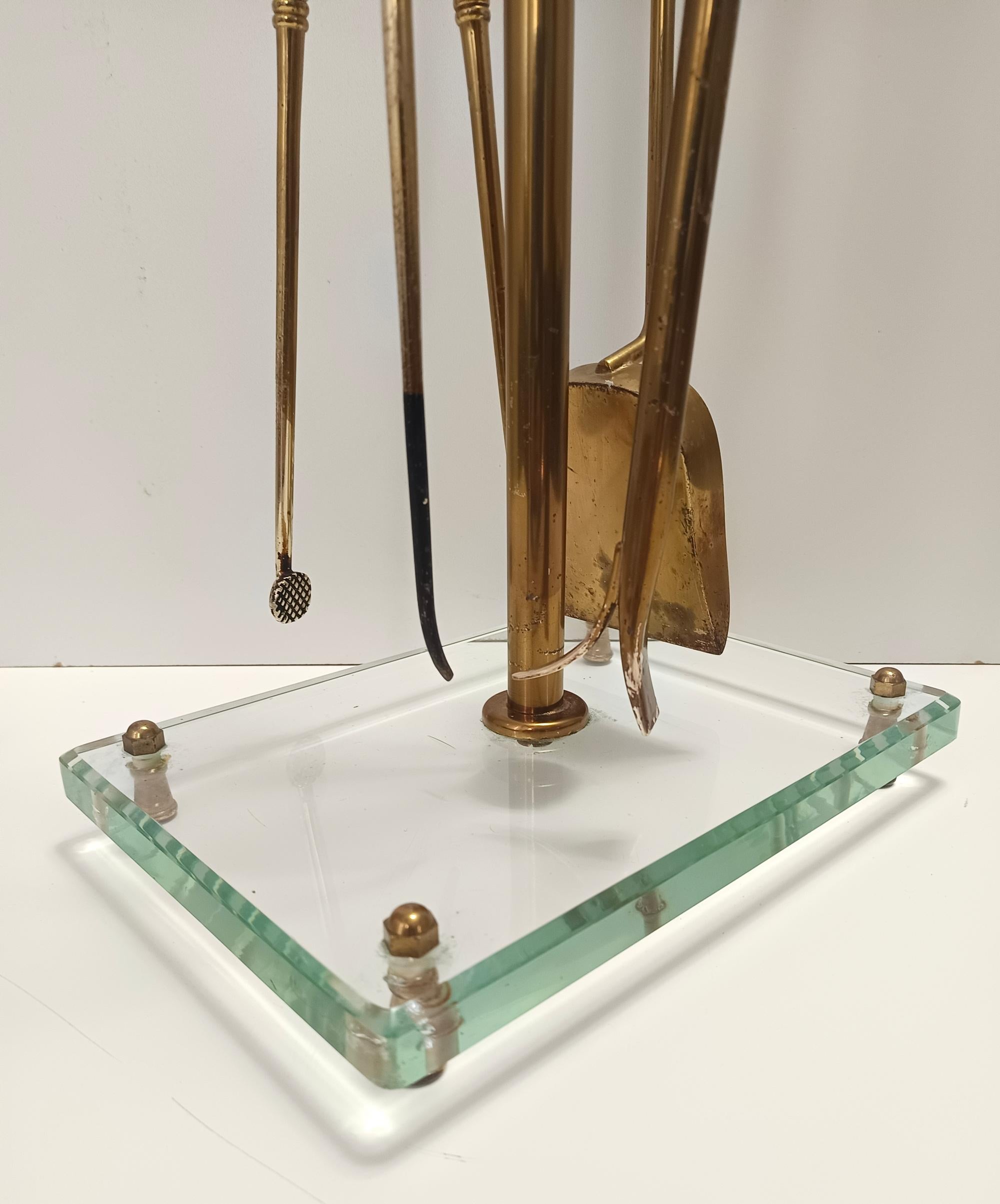 Kaminbesteck aus Messing, Eisen und dickem Glas, Fontana Arte, Italien im Angebot 6