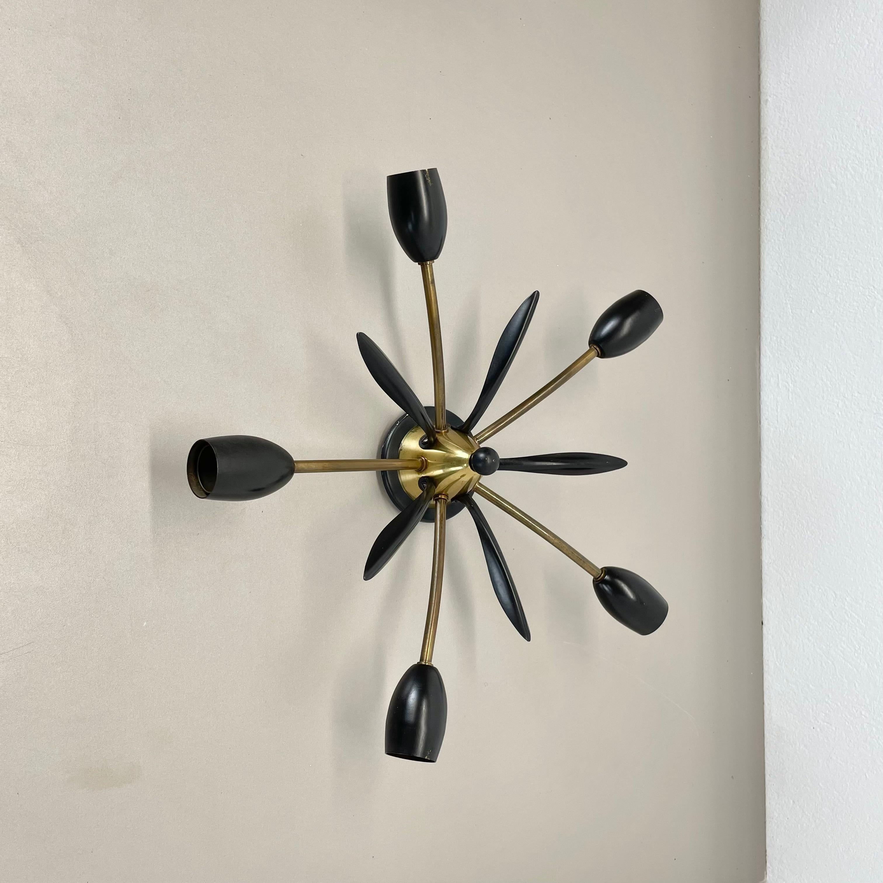 Brass Italian 39cm Stilnovo Style Theatre Ceiling Light Flush Mount, Italy, 1950 In Fair Condition For Sale In Kirchlengern, DE
