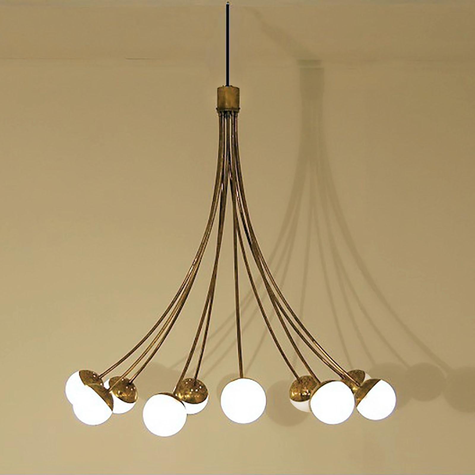 Brass Italian Chandelier, in the Style of Stilnovo In New Condition For Sale In Bochum, NRW