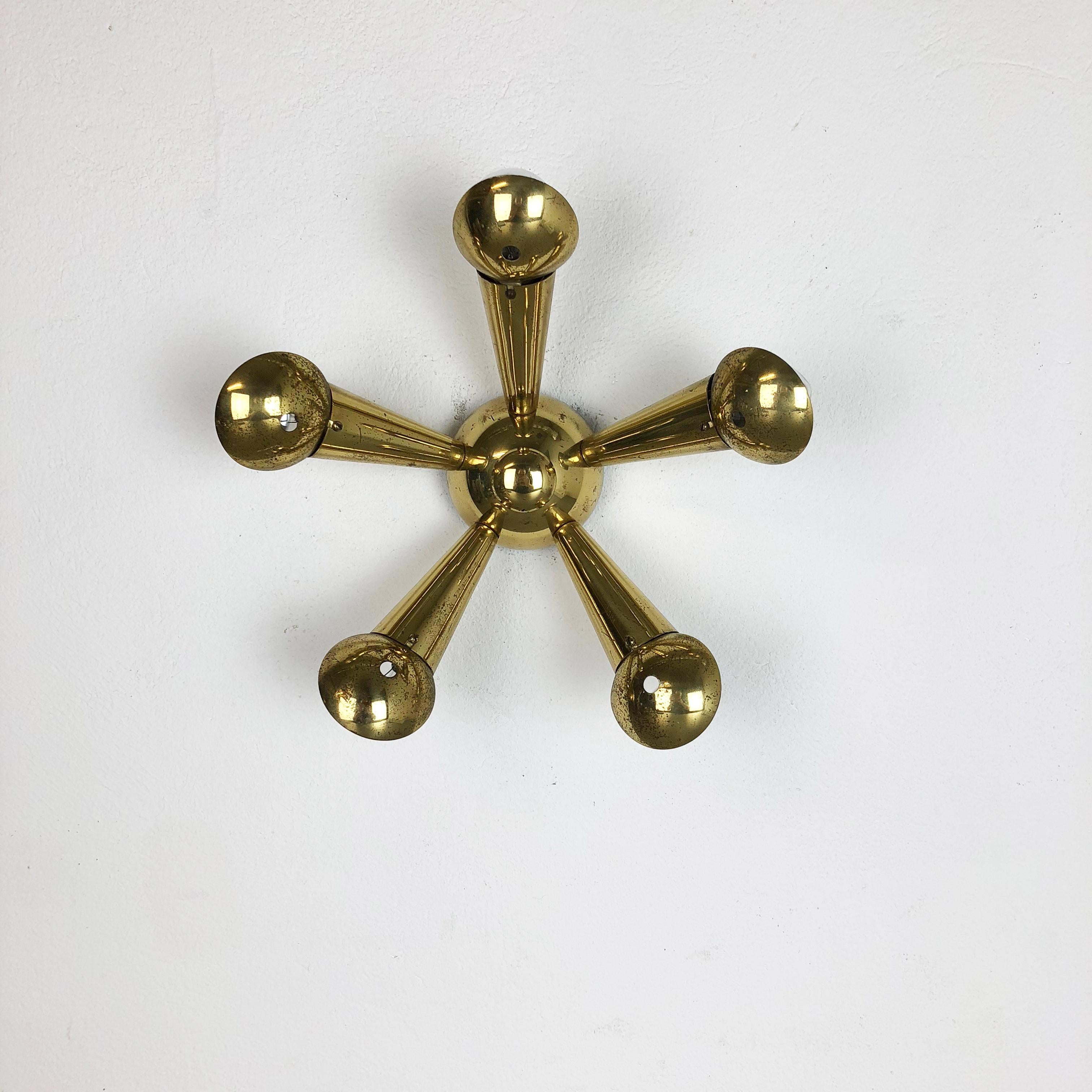 Brass Italian Stillovo Style Theatre Wall ceiling Light Sconces, Italy, 1950s In Good Condition In Kirchlengern, DE