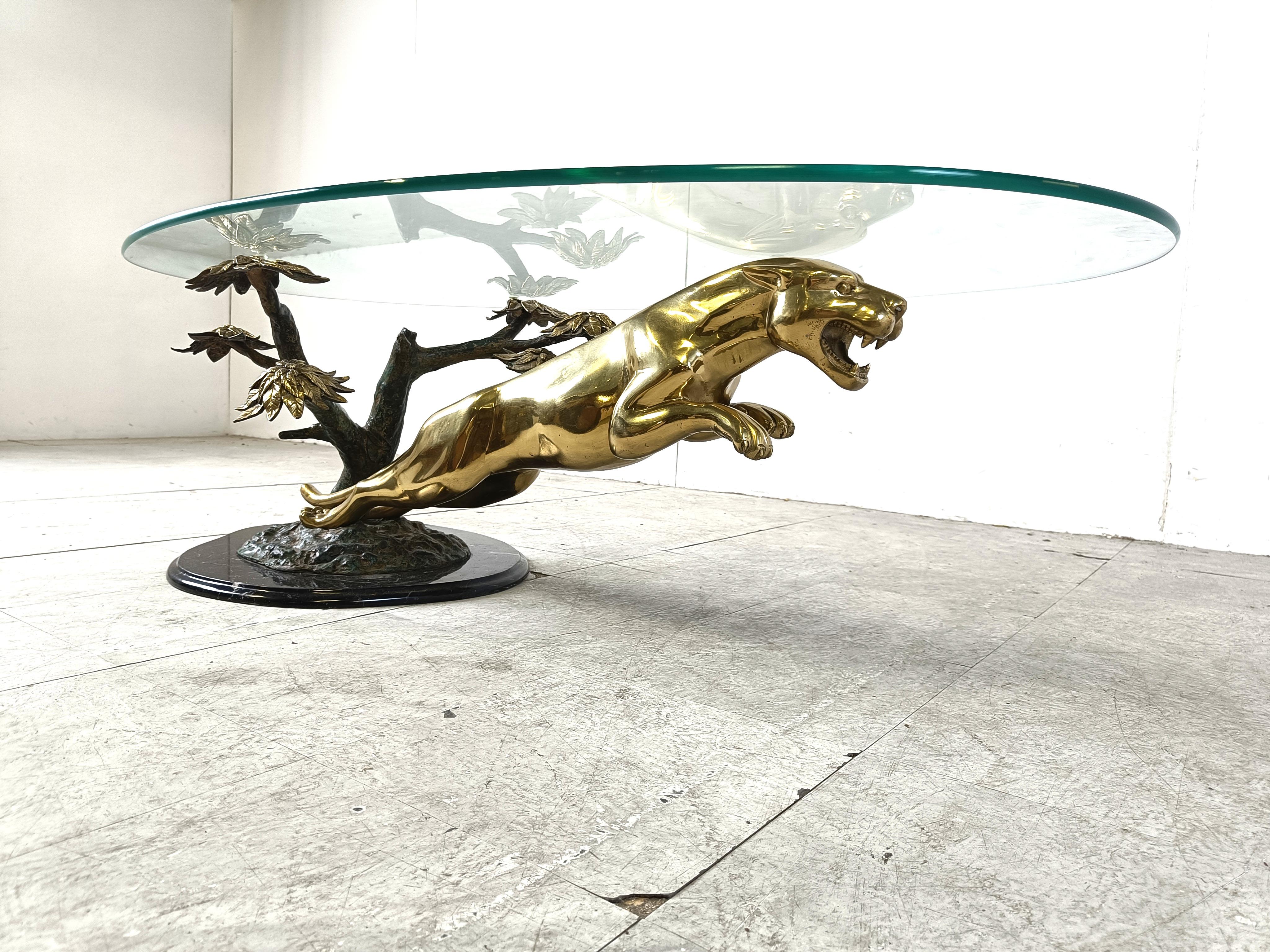 Table basse jaguar en laiton, années 1970 en vente 3