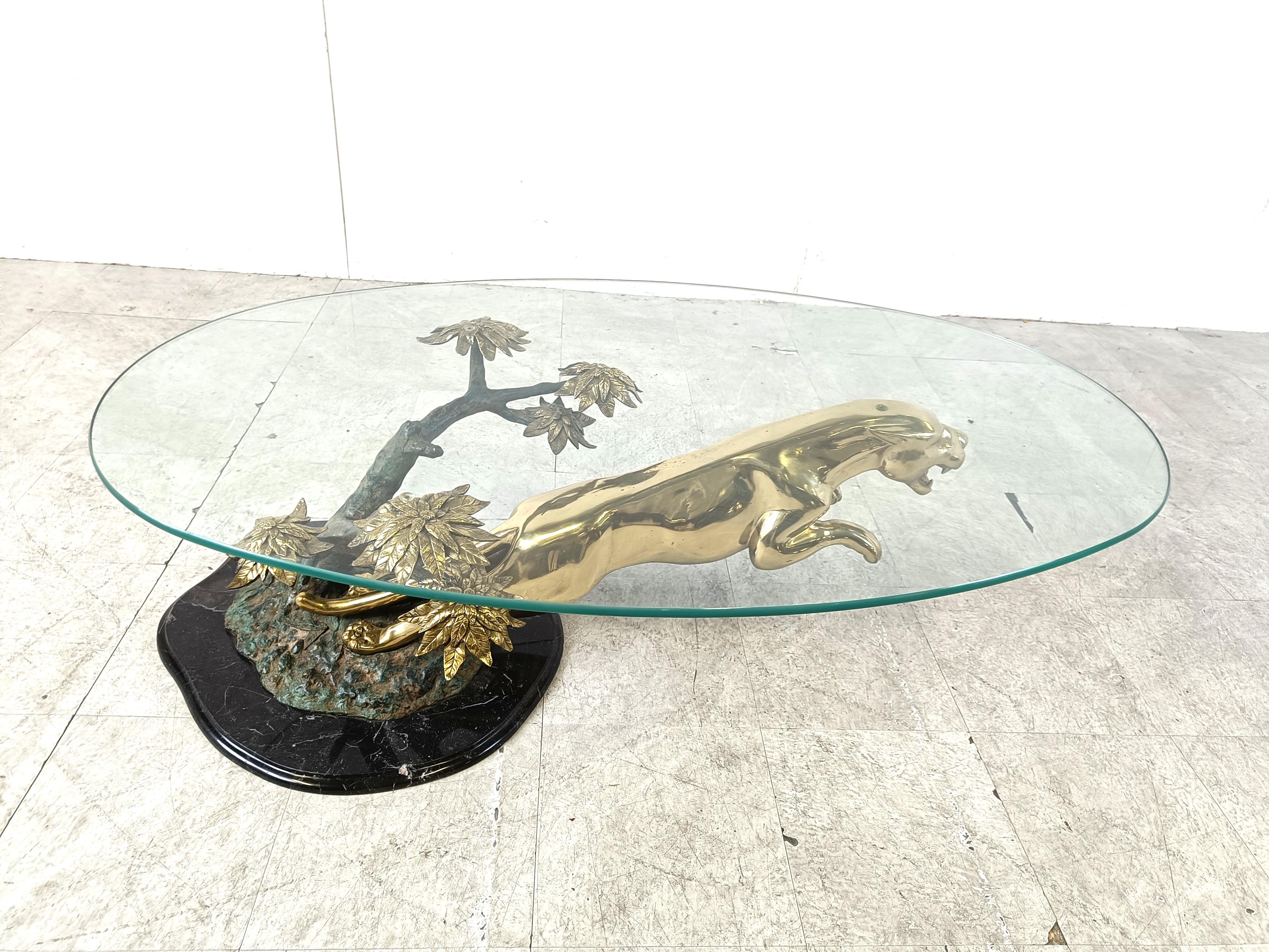 Hollywood Regency Table basse jaguar en laiton, années 1970 en vente