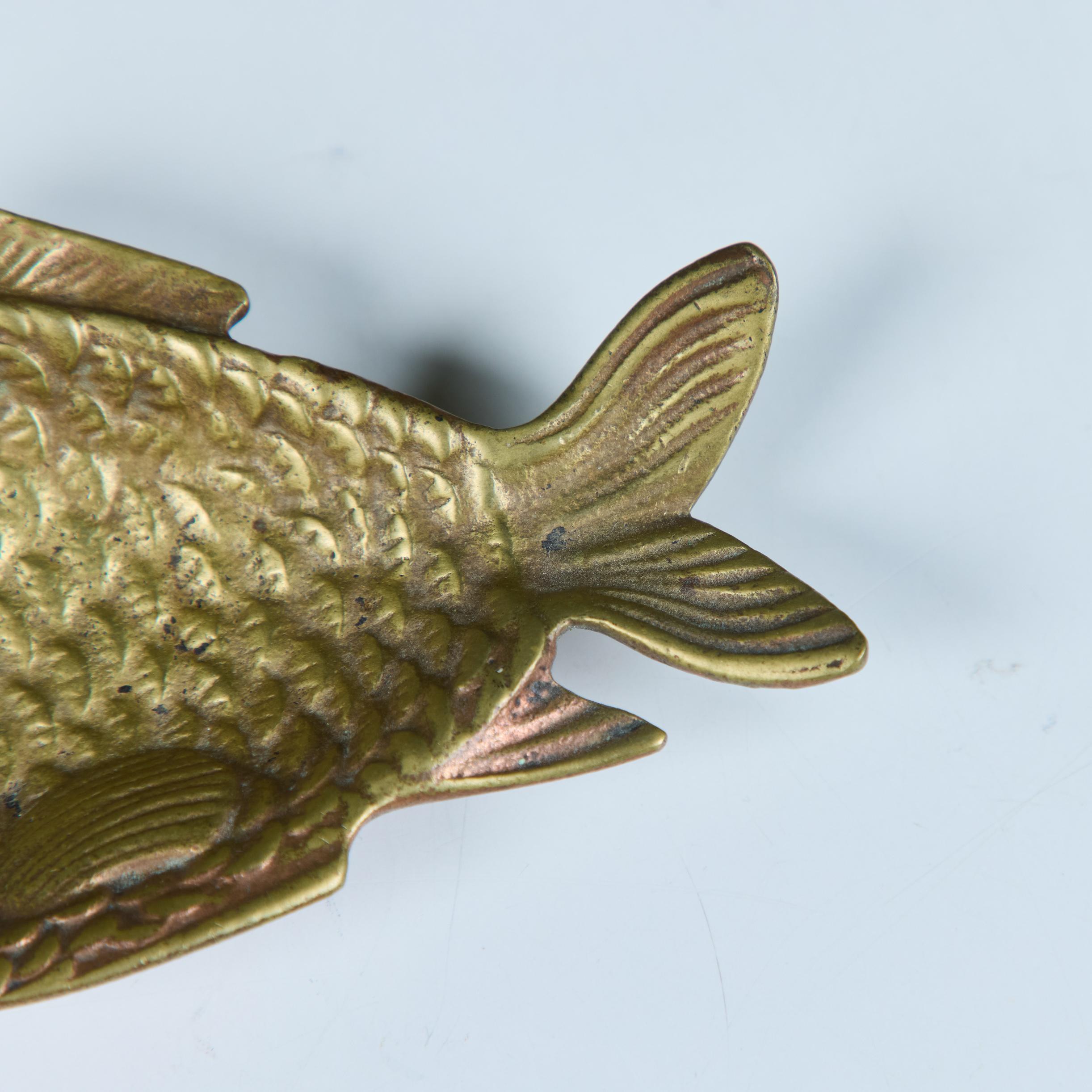 Piatto da pesce giapponese in ottone in vendita 6