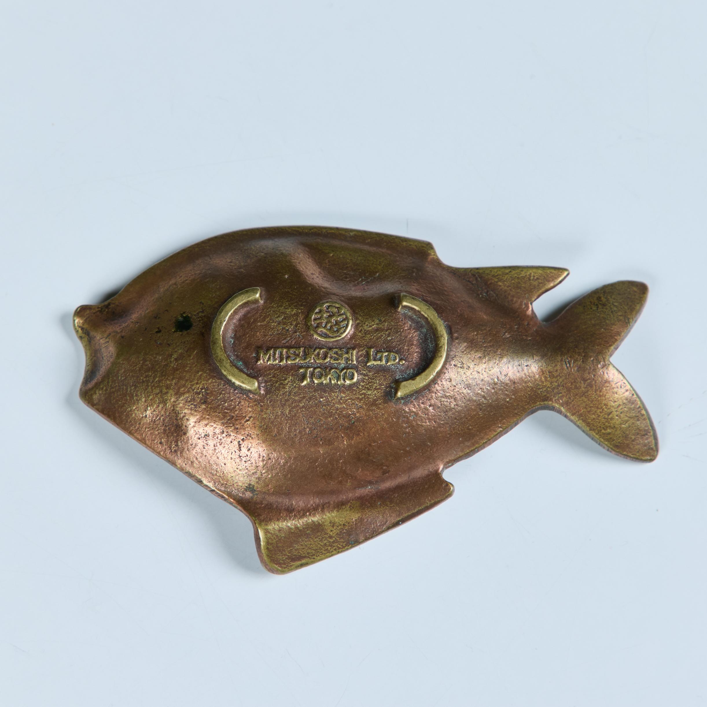 Piatto da pesce giapponese in ottone in vendita 7