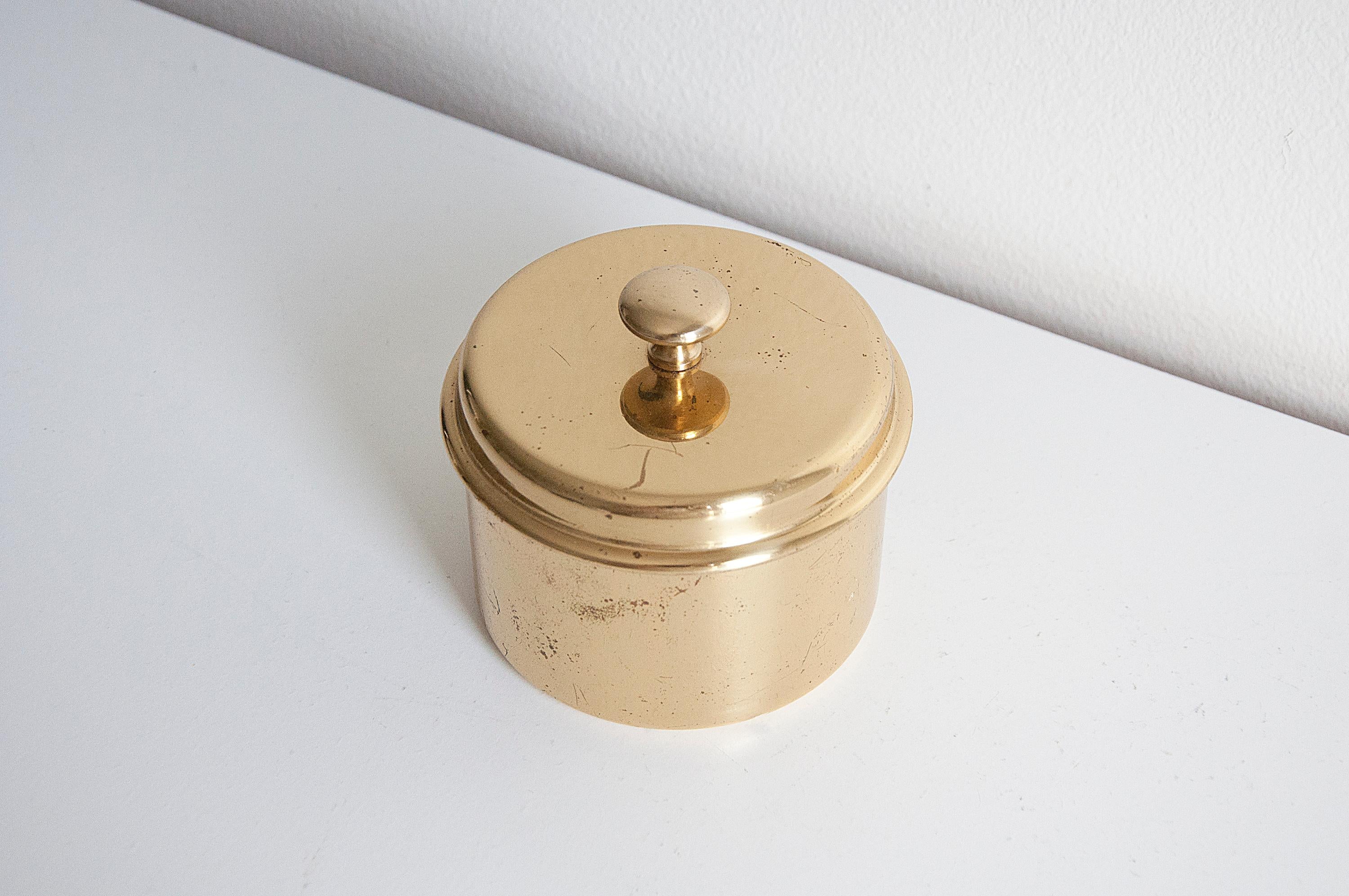 Brass Jar Model P 42 by Hans-Agne Jakobsson, 1960s.
Produced by Hans-Agne Jakobsson AB in Markaryd, Sweden.