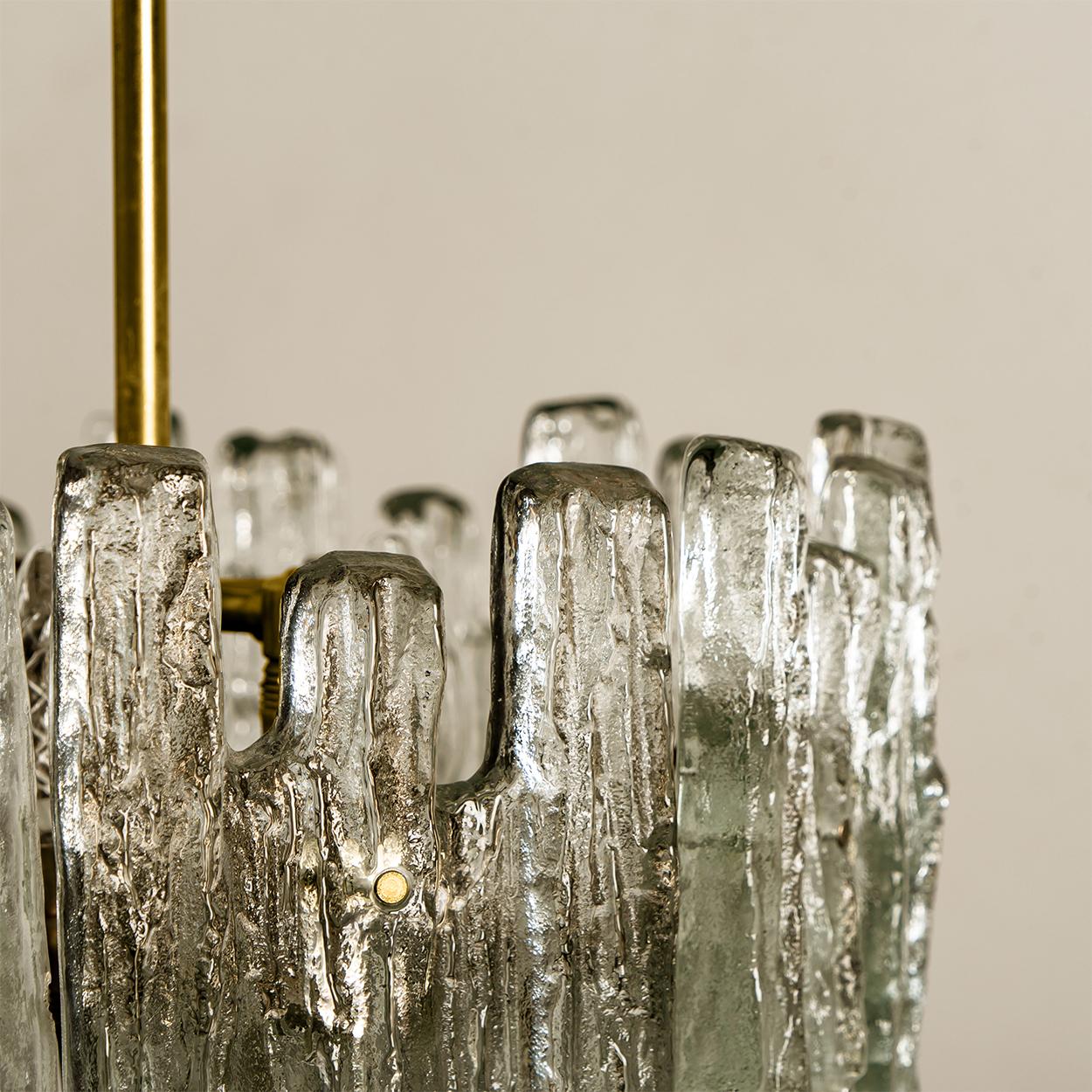 Mid-Century Modern Brass Kalmar Modern Ice Glass Pedant, 1970 For Sale