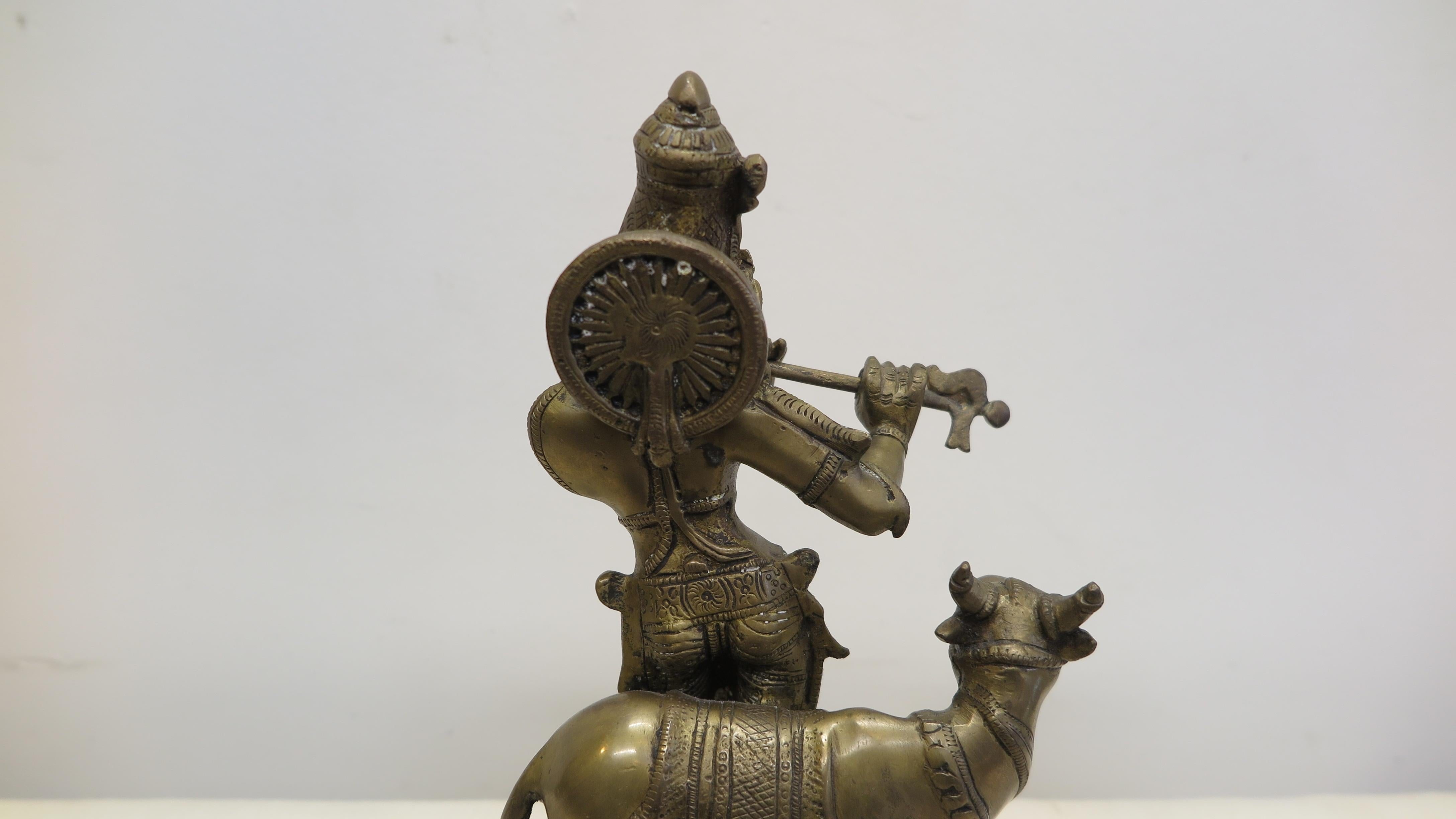 Brass Krishna with Nandi Statue In Good Condition For Sale In New York, NY