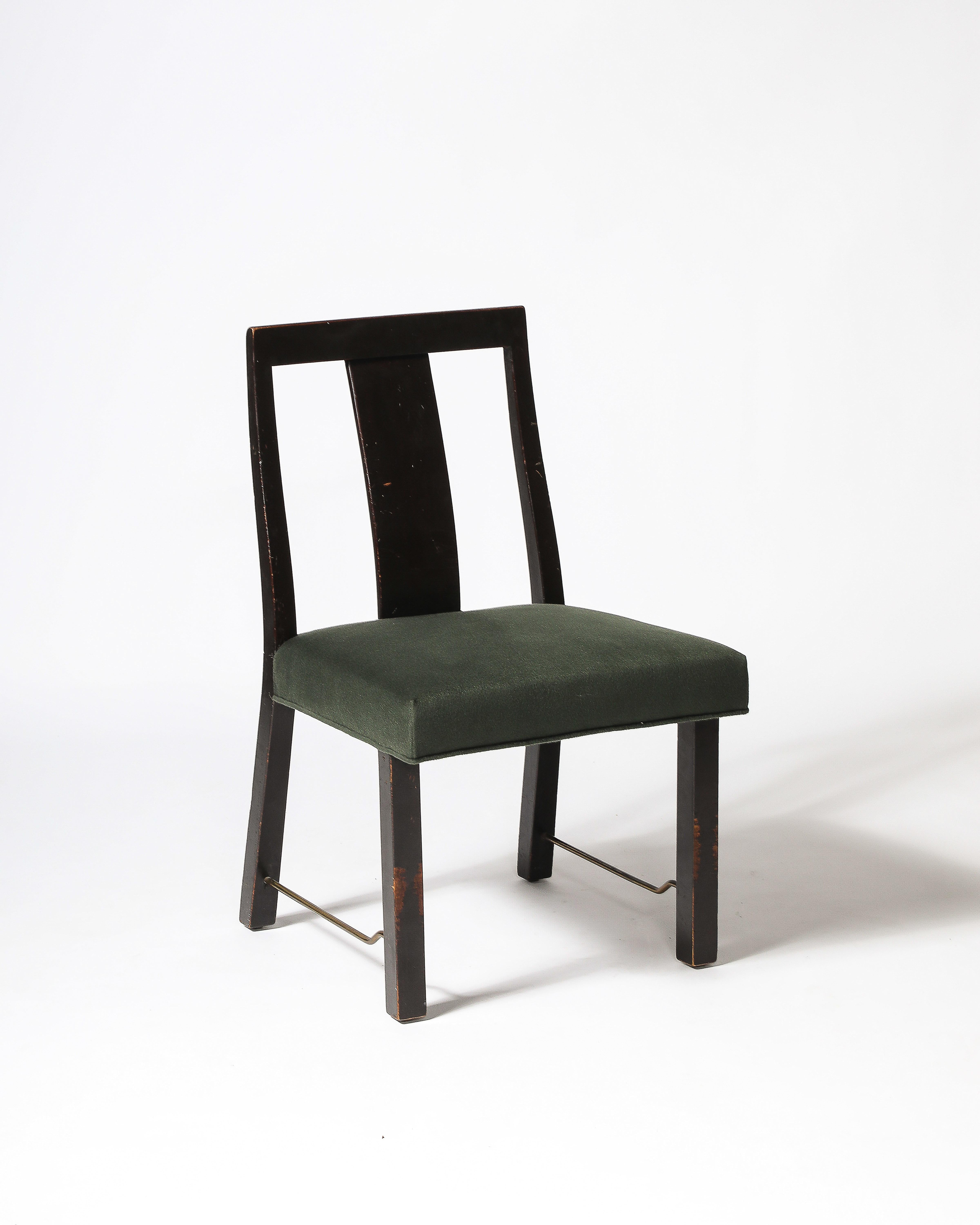 Sedia imbottita in ottone, legno laccato e lino nuovo di Edward Wormley, Un... in vendita 4