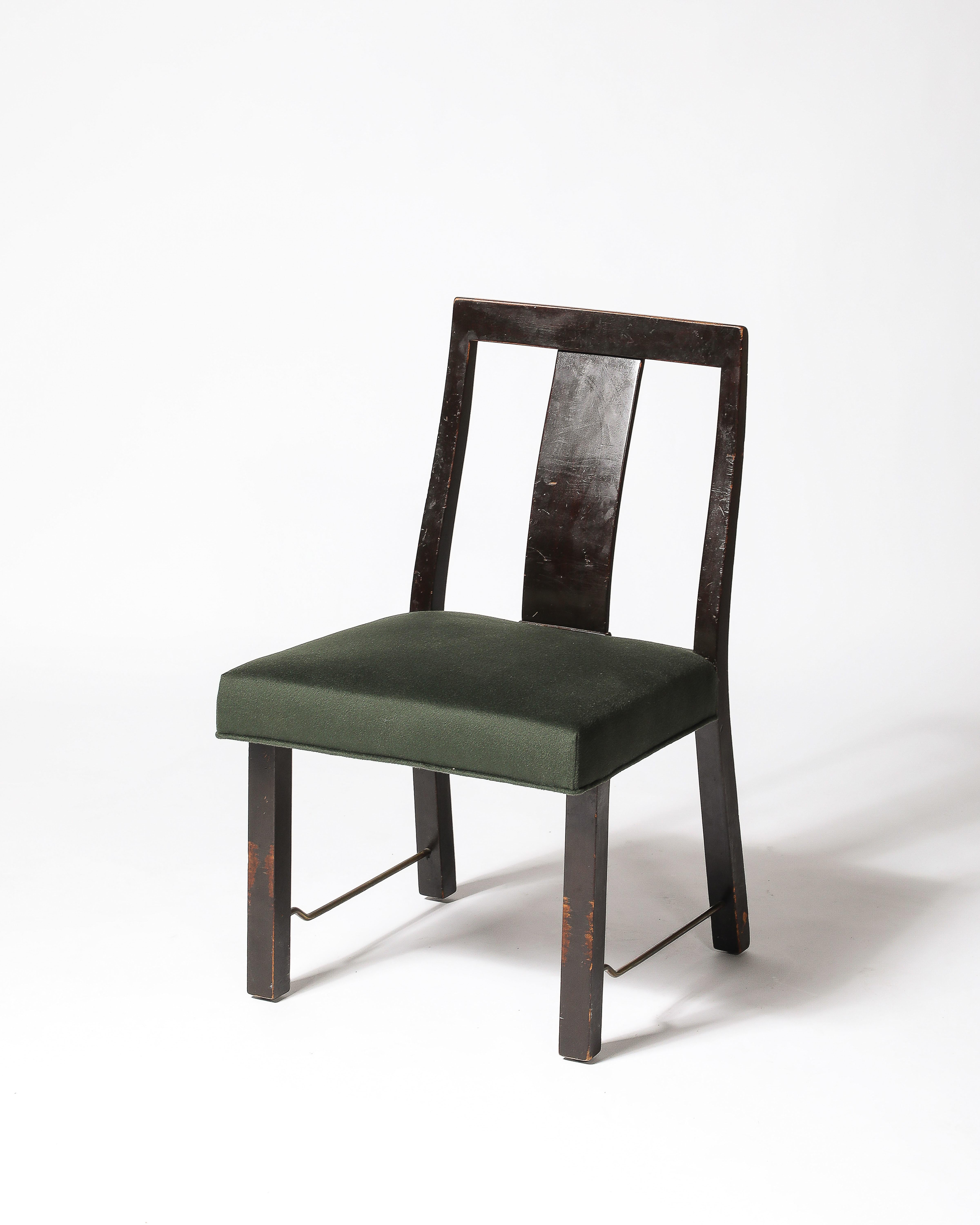 Americano Sedia imbottita in ottone, legno laccato e lino nuovo di Edward Wormley, Un... in vendita