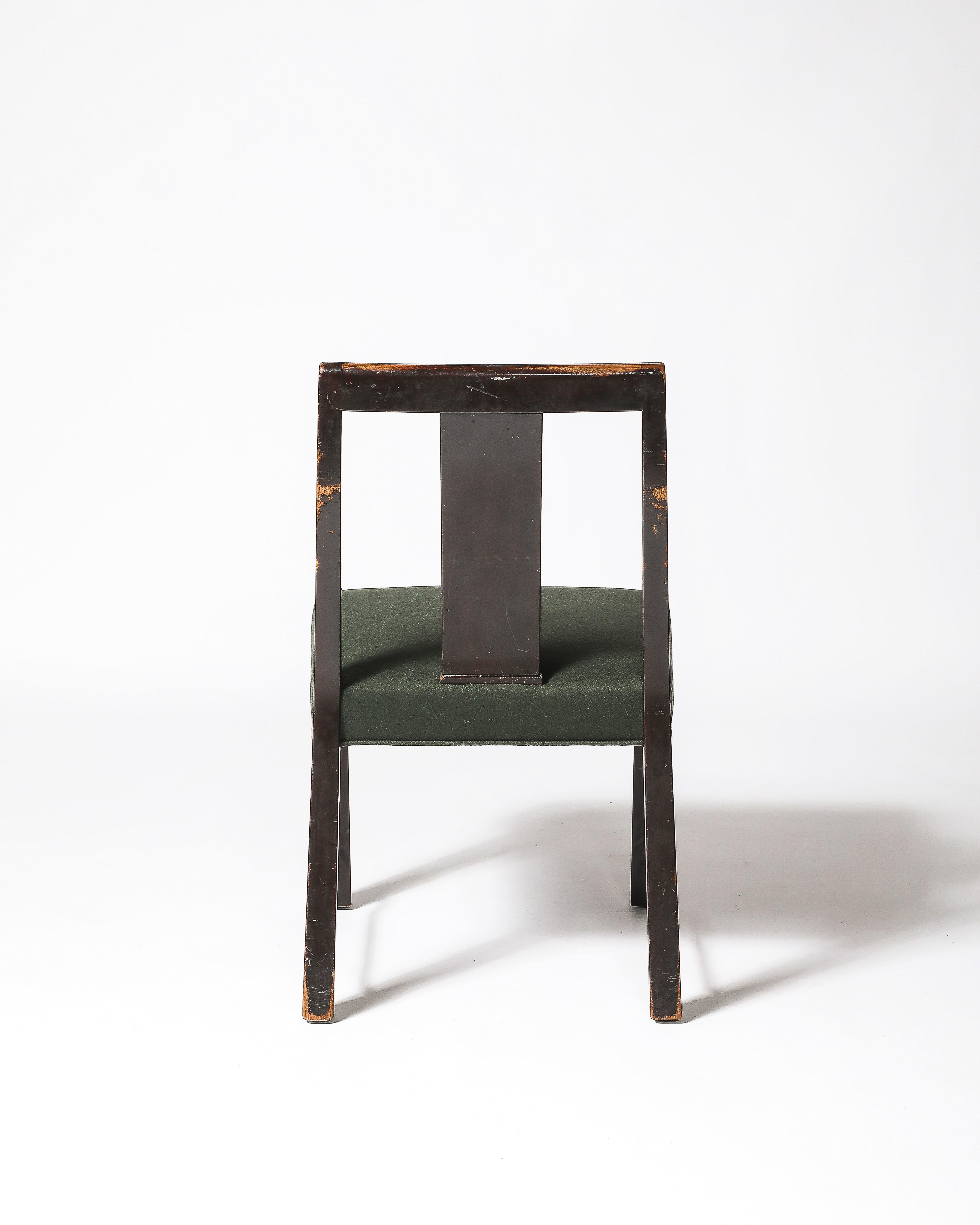 Sedia imbottita in ottone, legno laccato e lino nuovo di Edward Wormley, Un... in vendita 1