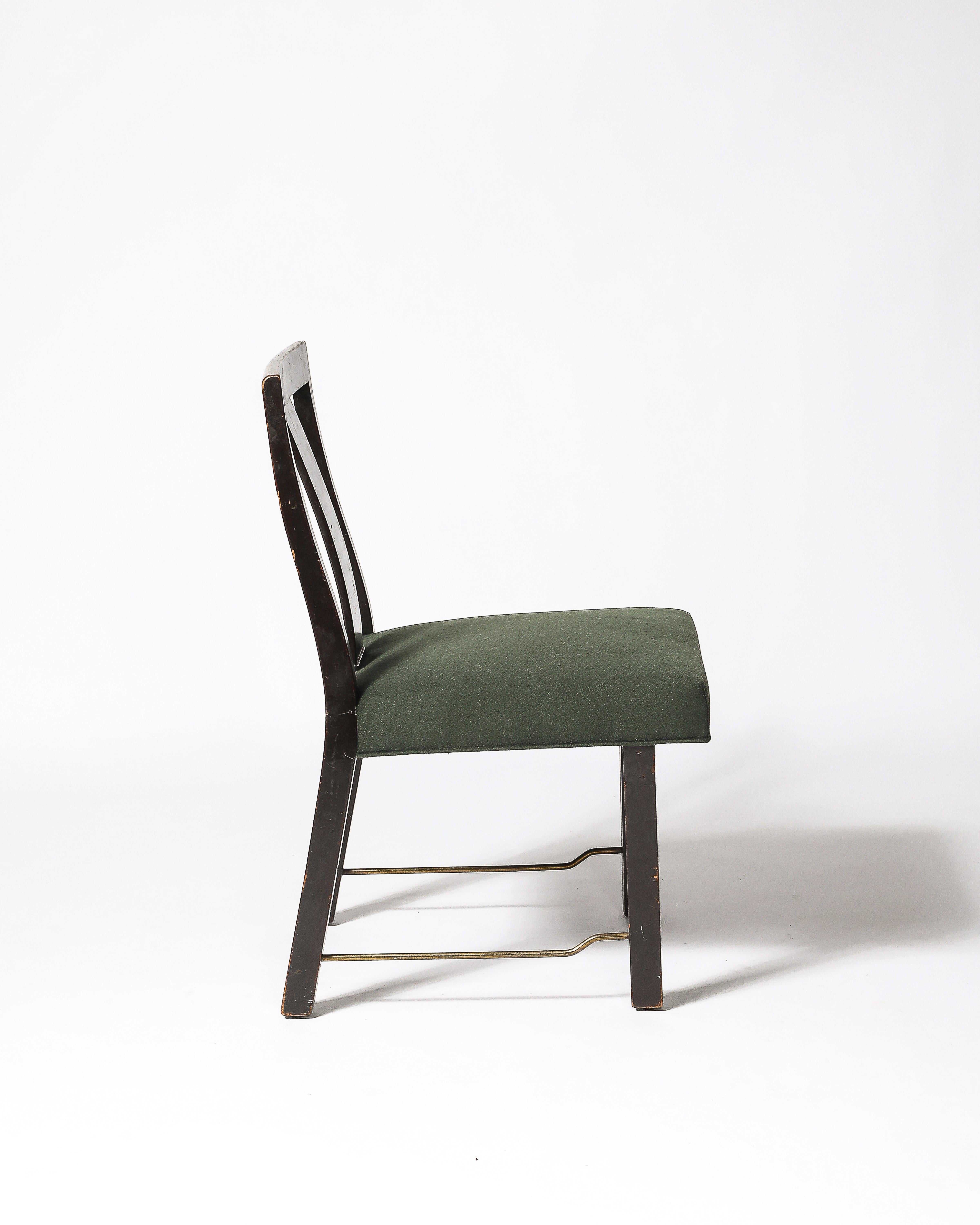 Sedia imbottita in ottone, legno laccato e lino nuovo di Edward Wormley, Un... in vendita 3