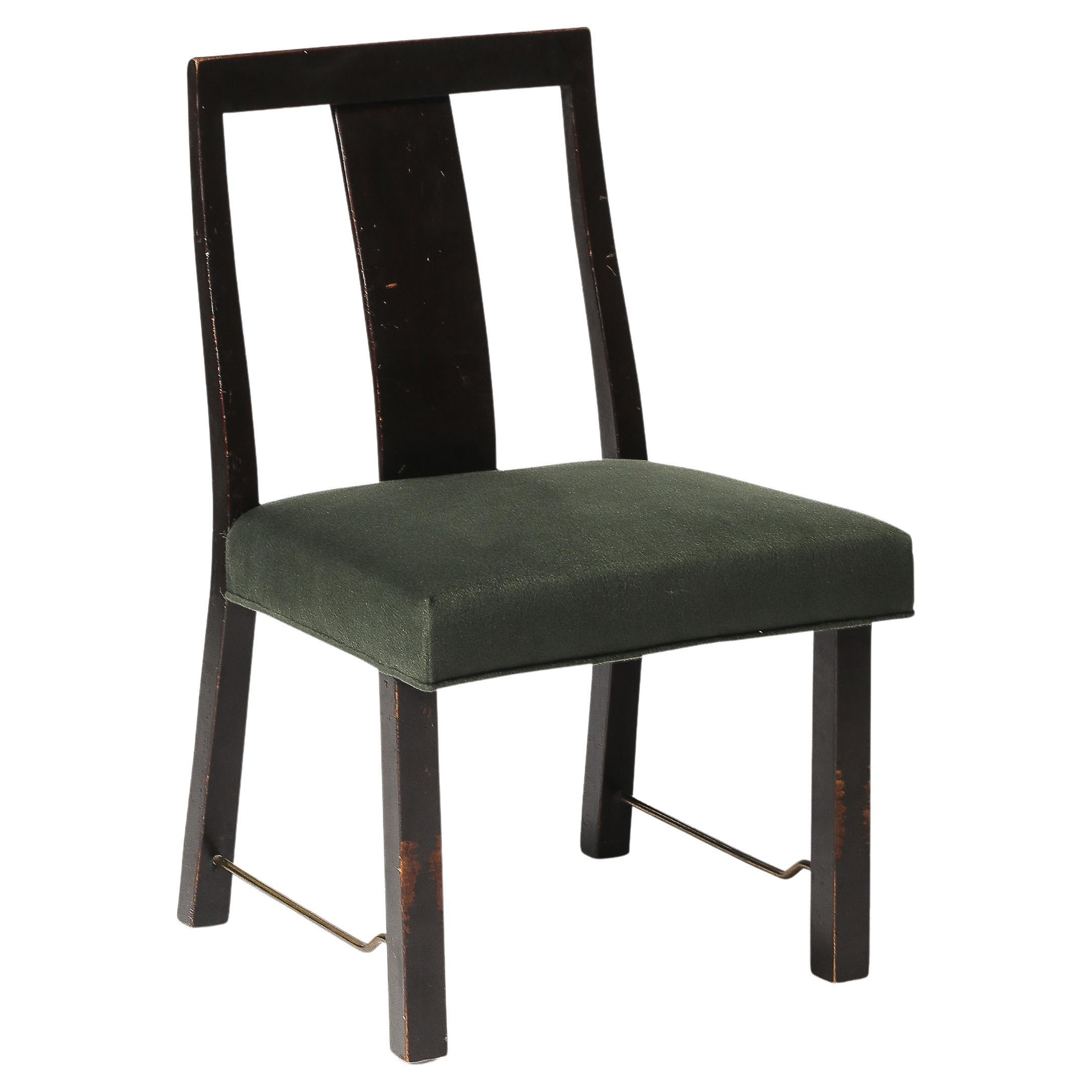 Sedia imbottita in ottone, legno laccato e lino nuovo di Edward Wormley, Un... in vendita