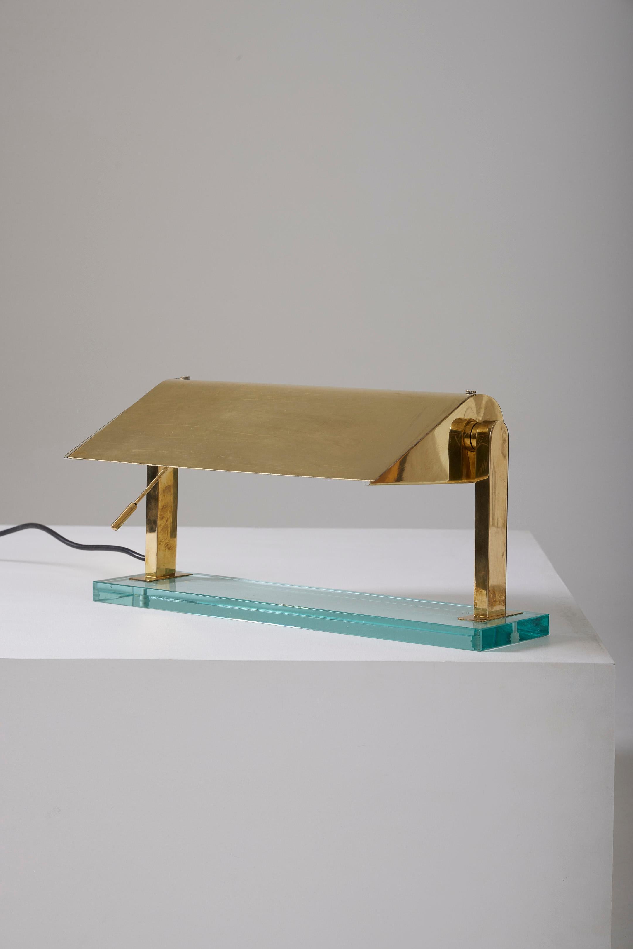 Brass lamp by Pietro Chiesa In Good Condition In PARIS, FR