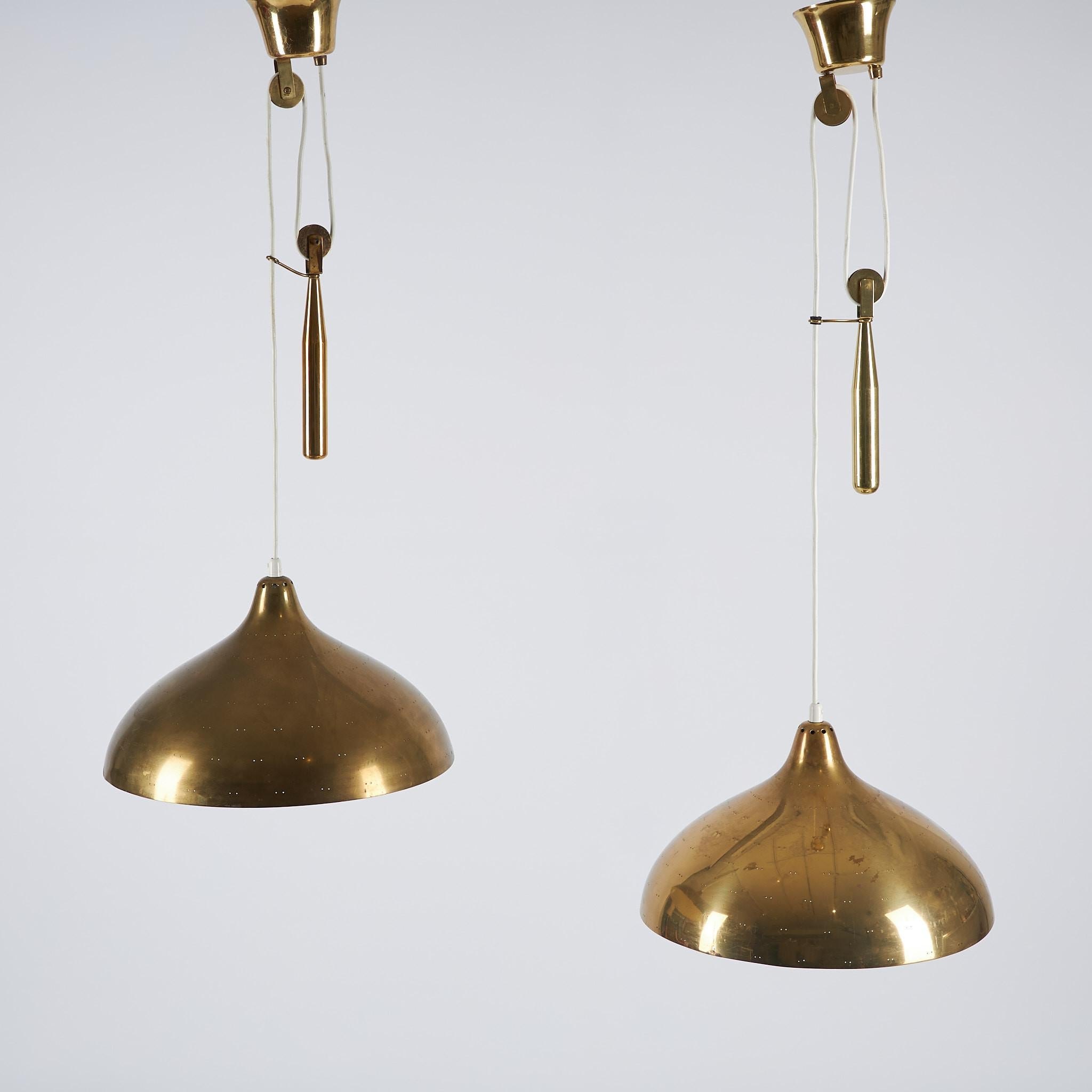 Style Paavo Tynel  Lampe à contrepoids Modèle Er99 par Itsu Suède années 1950 en vente 1