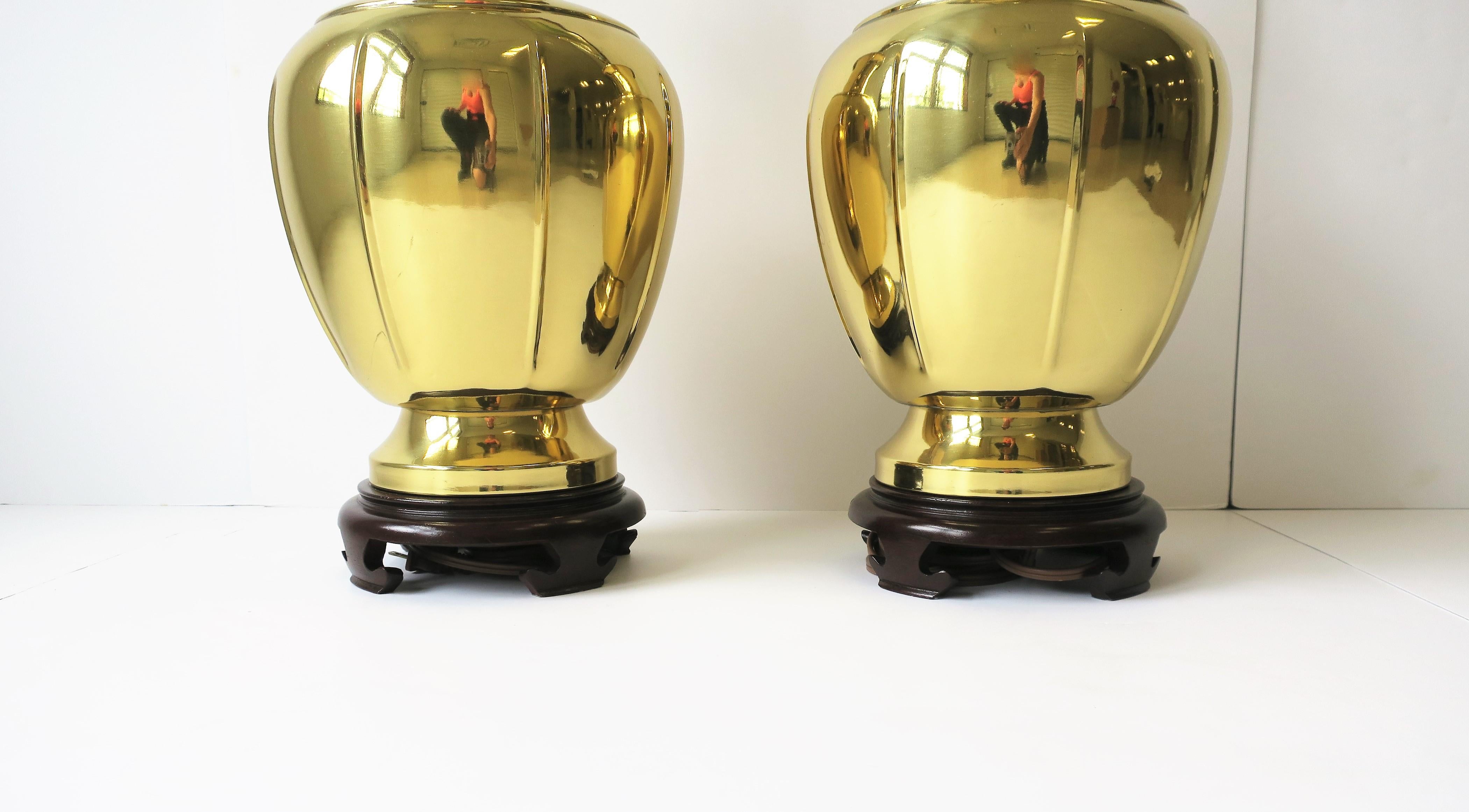 Chinoiserie Style Gold Brass Table Lamps after Designer James Mont, a Pair For Sale 3