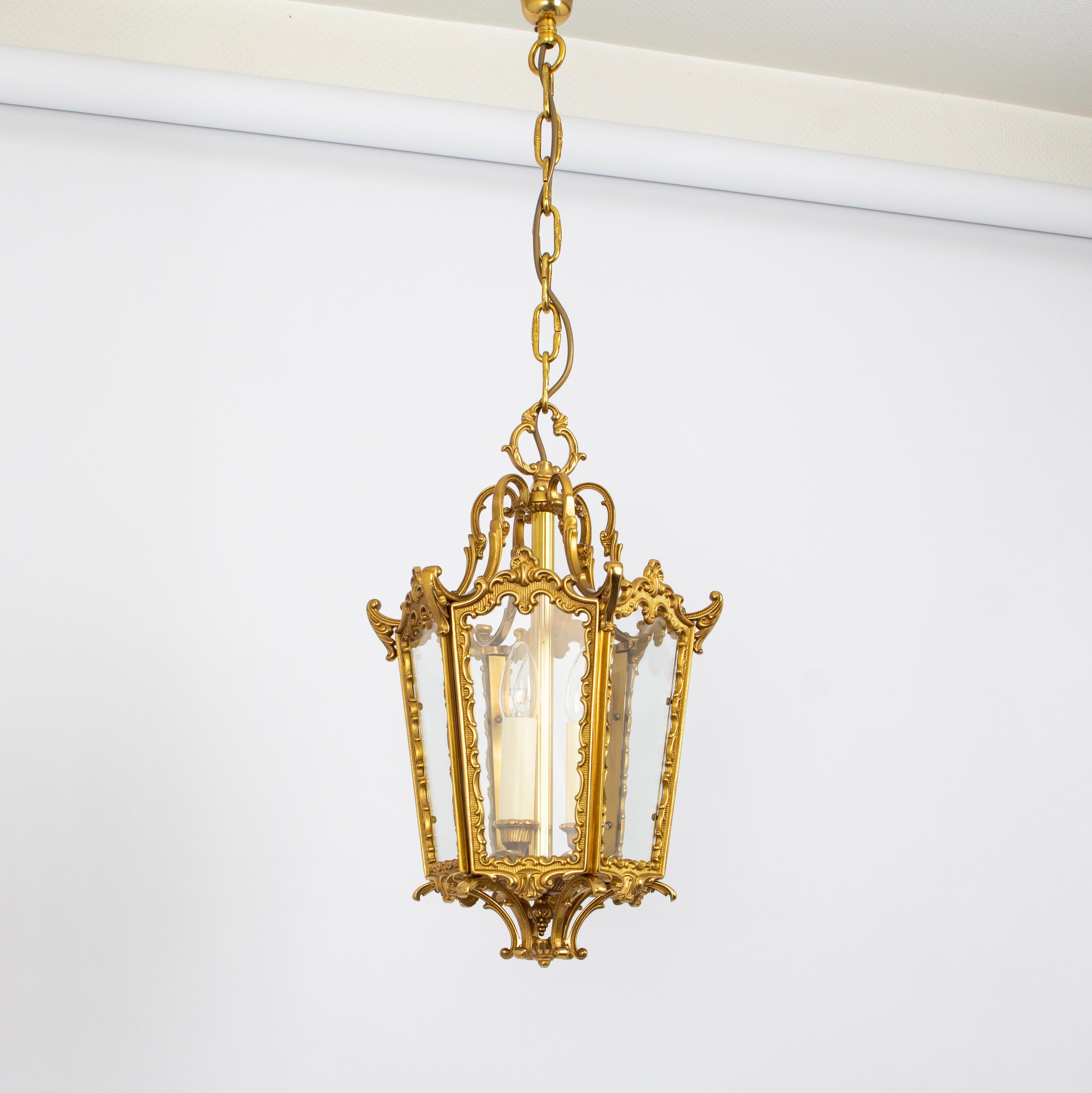 Tedesco Lampada a sospensione a forma di lanterna in ottone, Germania, anni '60 in vendita