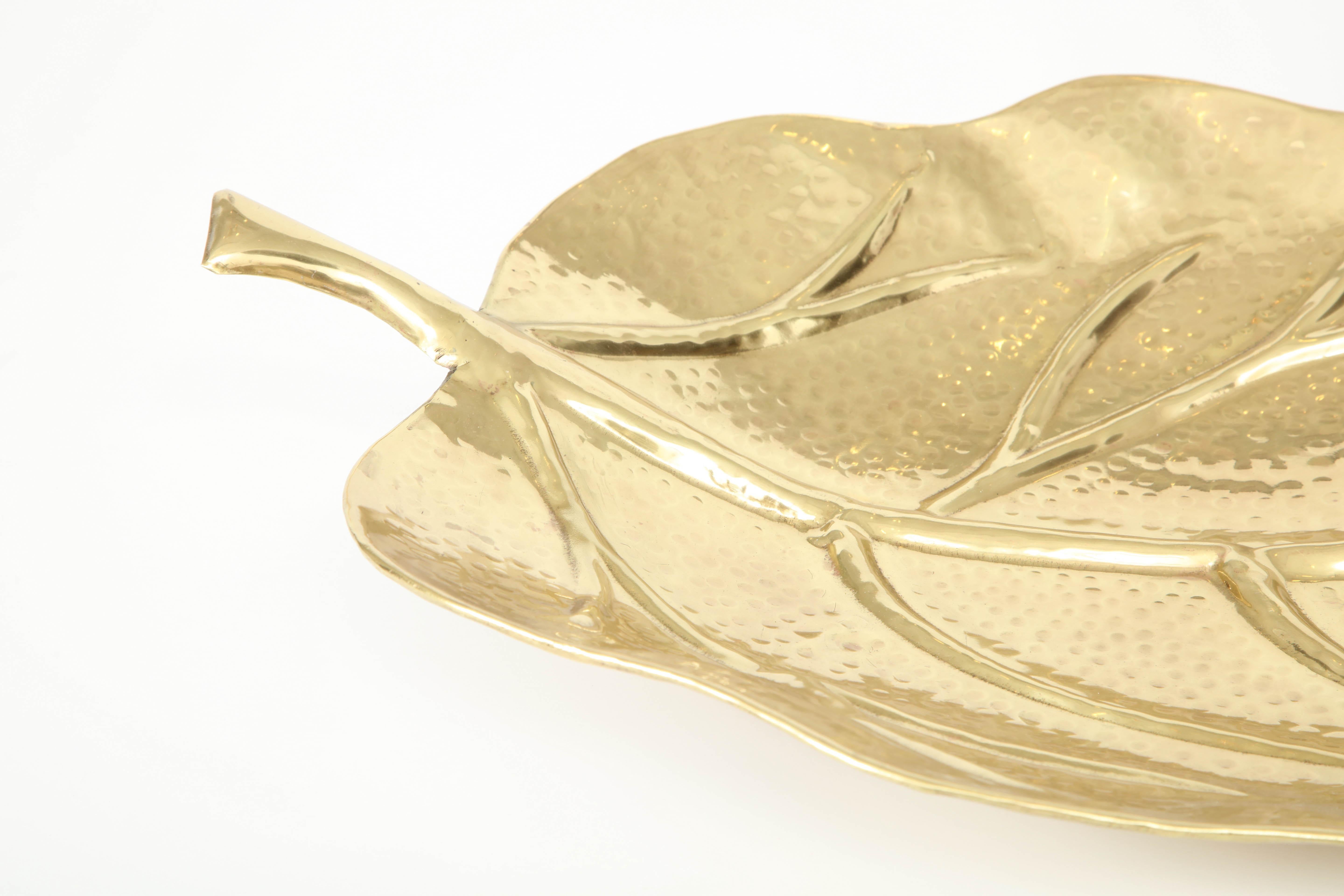 Bowl, Leaf Shape, Midcentury Italian, Brass, circa 1950, Polished Brass 1
