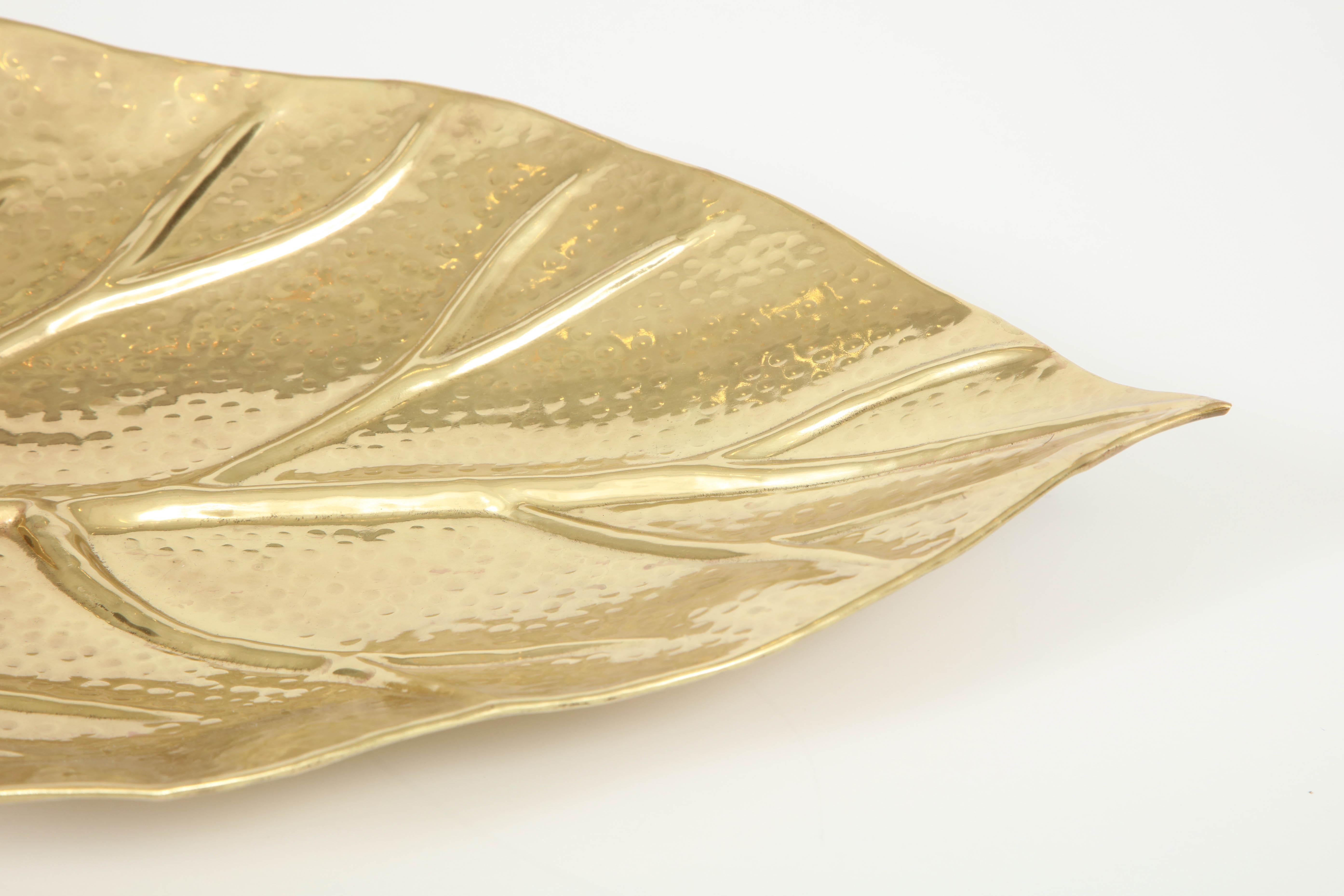 Bowl, Leaf Shape, Midcentury Italian, Brass, circa 1950, Polished Brass 2