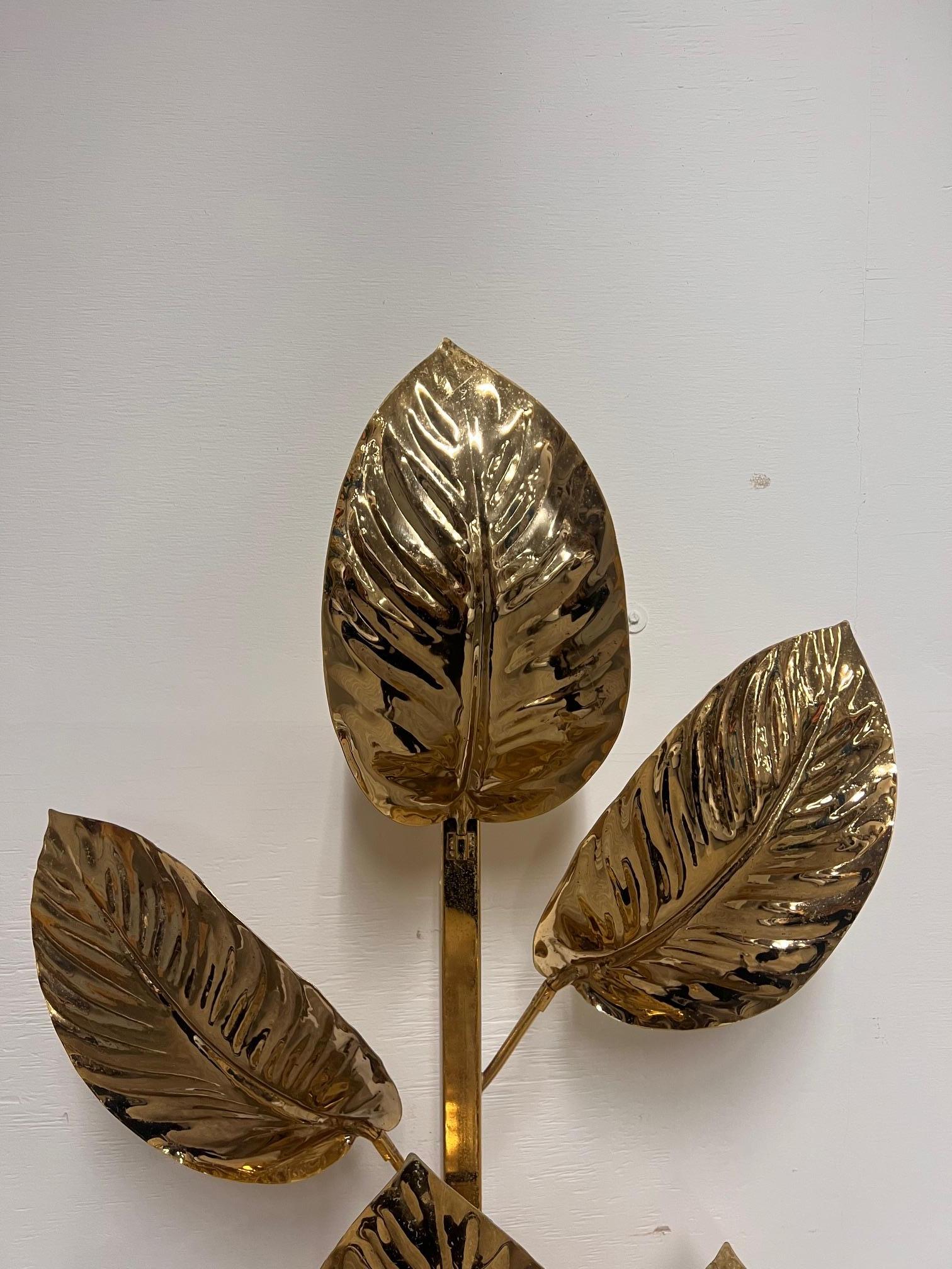 Lampada da terra a foglia d'ottone In condizioni buone in vendita a Red Lion, PA