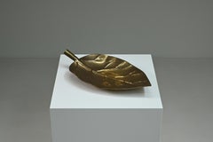 Brass leaf fruit bowl, 1970s Europe.