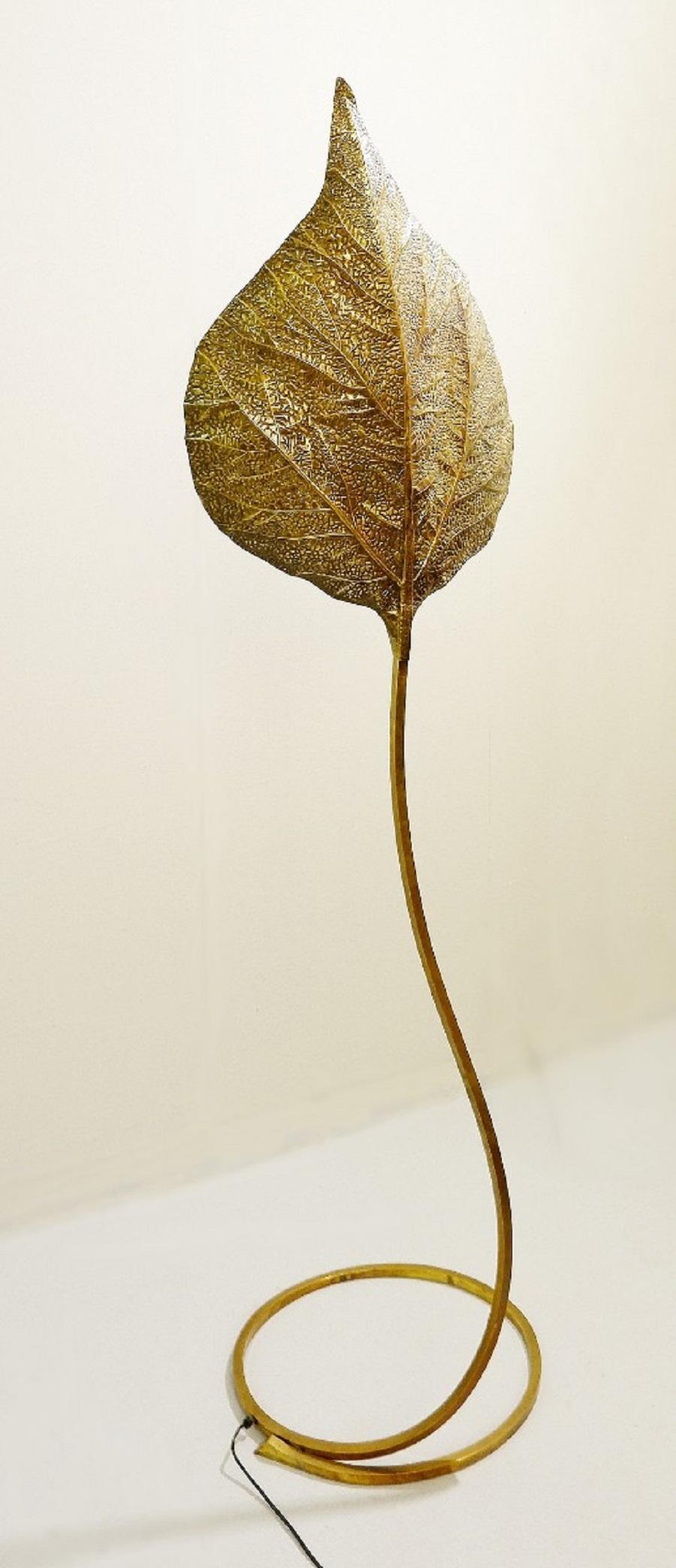 Mid-Century Modern Brass Leaf-Shaped Floor Lamp by Tommaso Barbi, Italy, 1970