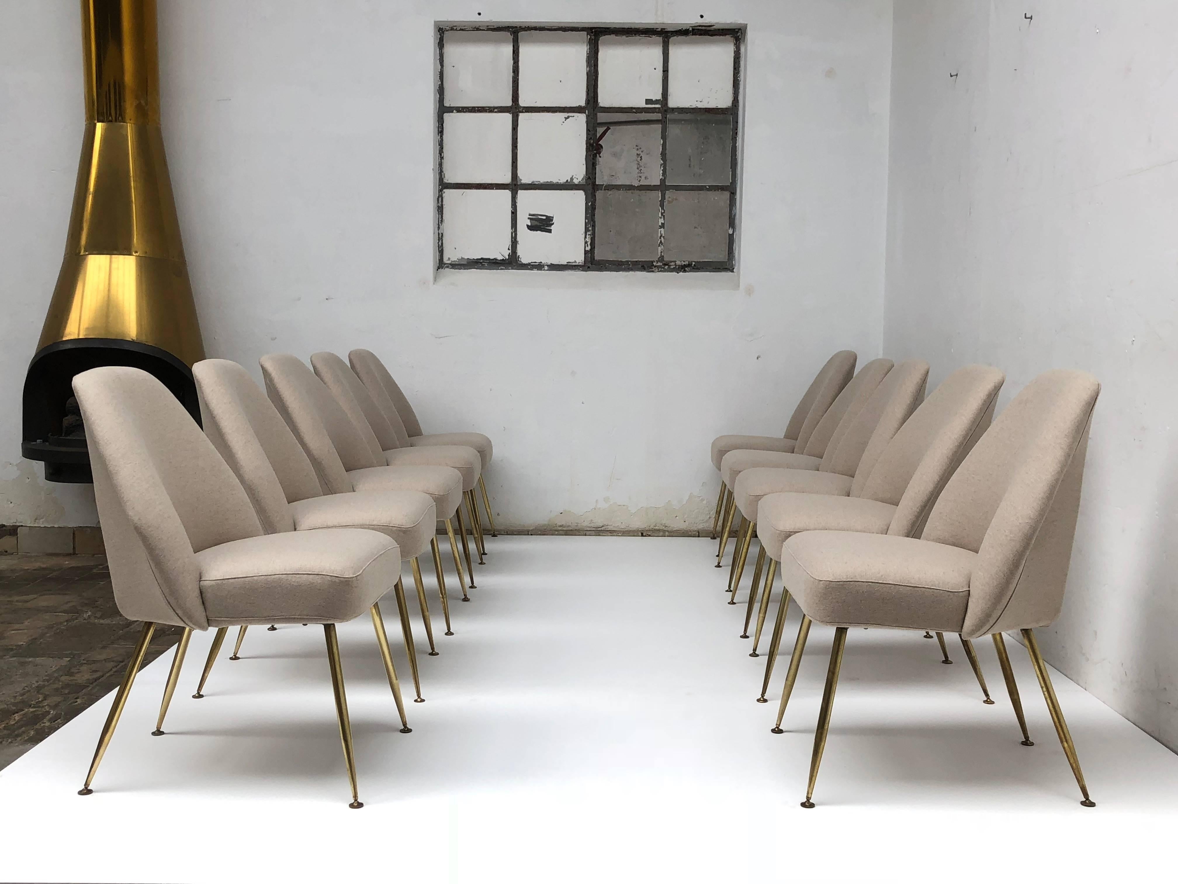 Stühle mit Messingbeinen von Pagani:: Partner von Gio Ponti & Linda Bo Bardi:: 1952:: Arflex (Emailliert)