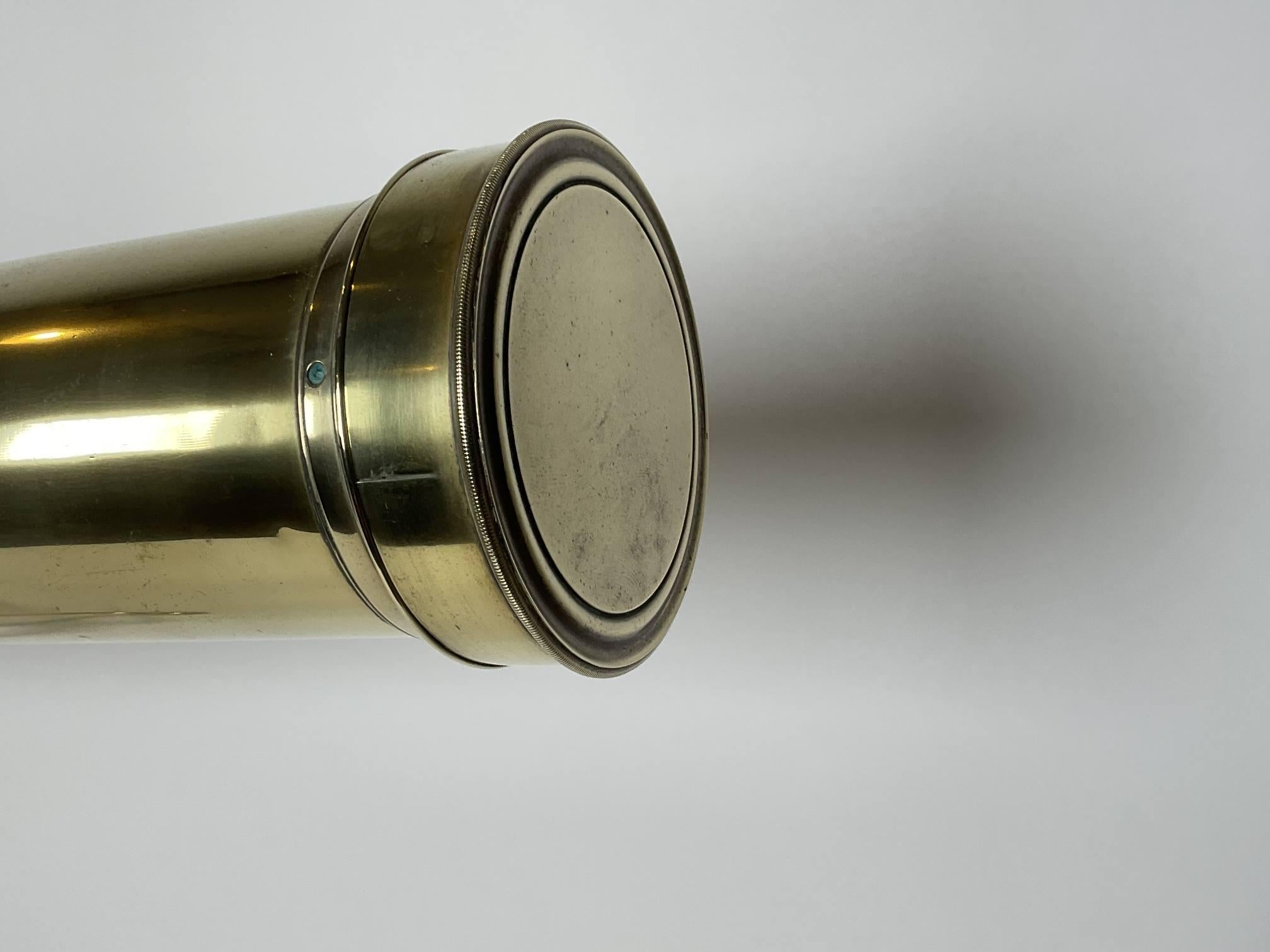 Télescope de bibliothèque en laiton par Wellington of London Circa 1800 en vente 4