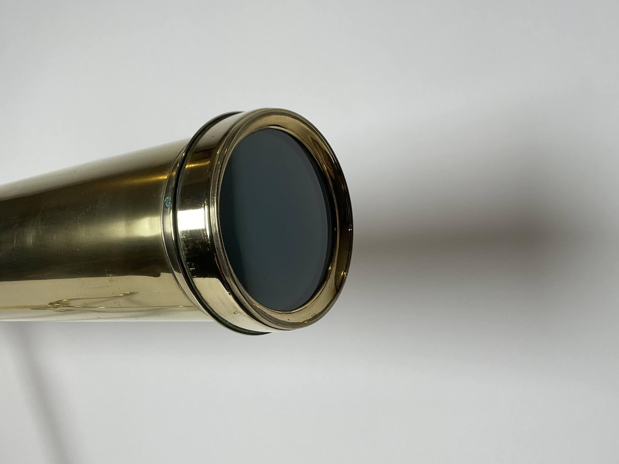 Télescope de bibliothèque en laiton par Wellington of London Circa 1800 en vente 5