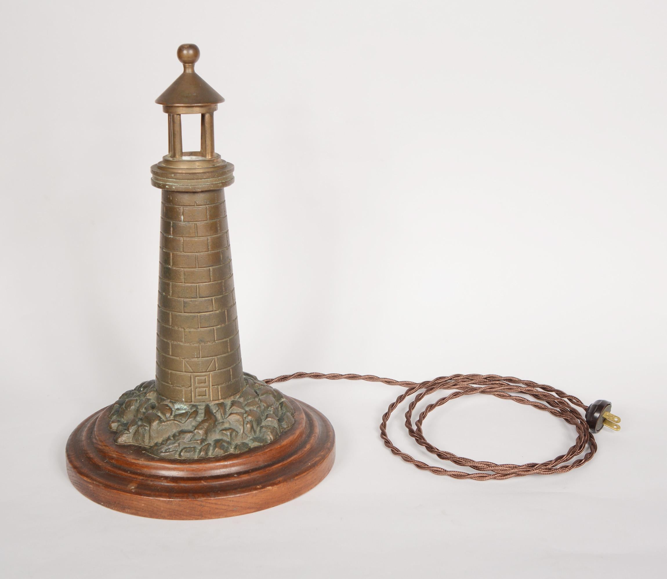 Brass Lighthouse Lamp with Two Lighthouse Garnitures Early 20th Century In Good Condition In San Mateo, CA