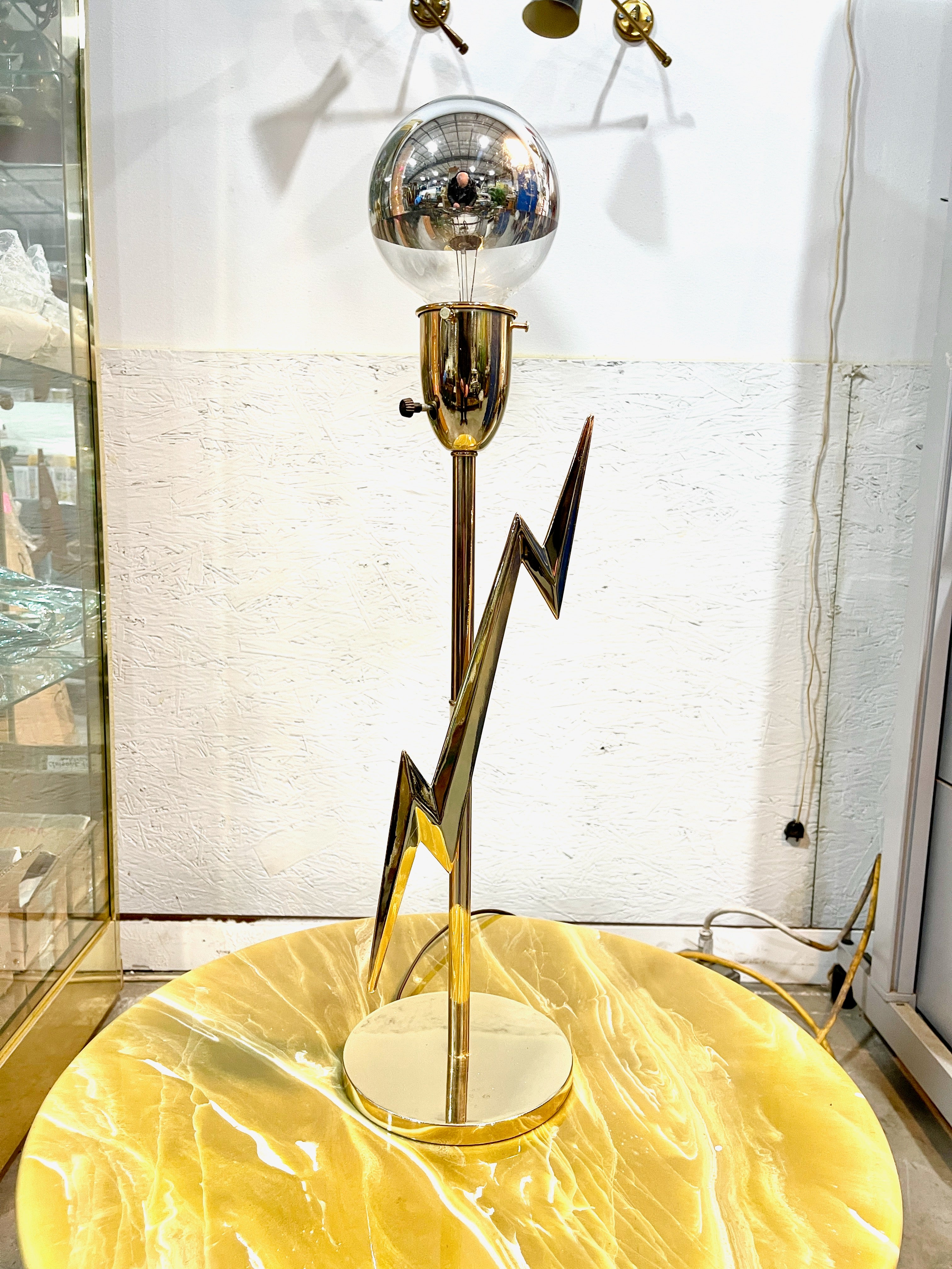 Brass Lightning Bolt Table Lamp Edmond J. Spence for Rembrandt In Good Condition For Sale In Hanover, MA