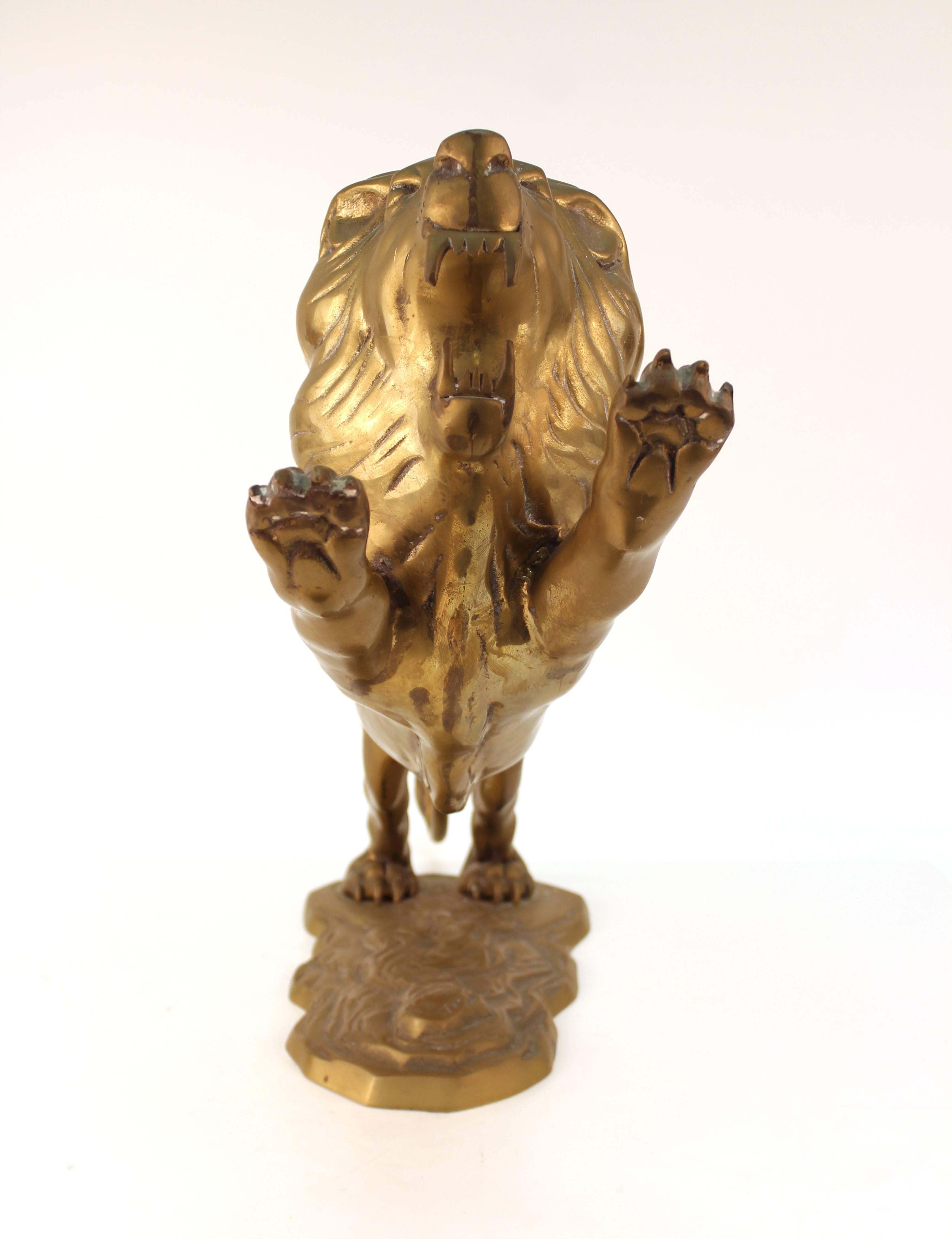 Brass Lion Sculpture In Good Condition In New York, NY