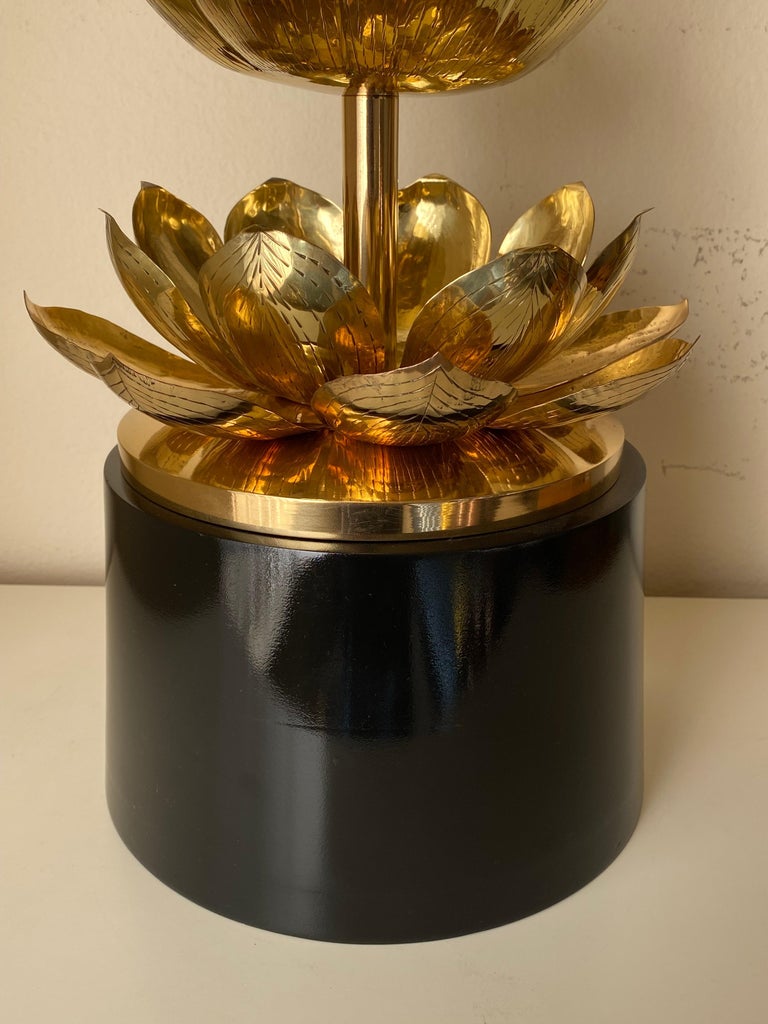 Brass Lotus Lamp In Good Condition For Sale In North Hollywood, CA