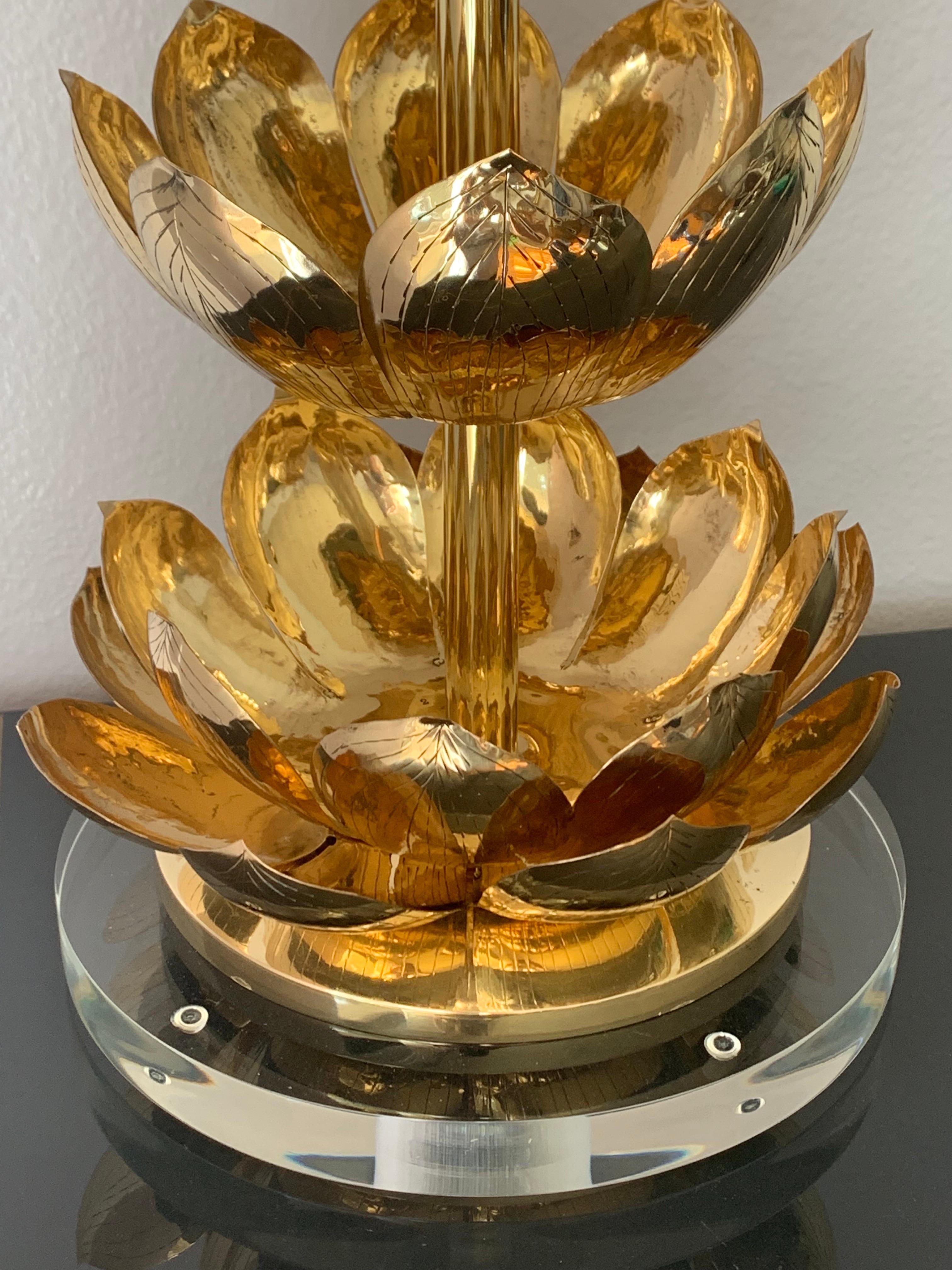 Brass Lotus Lamp In Good Condition In North Hollywood, CA
