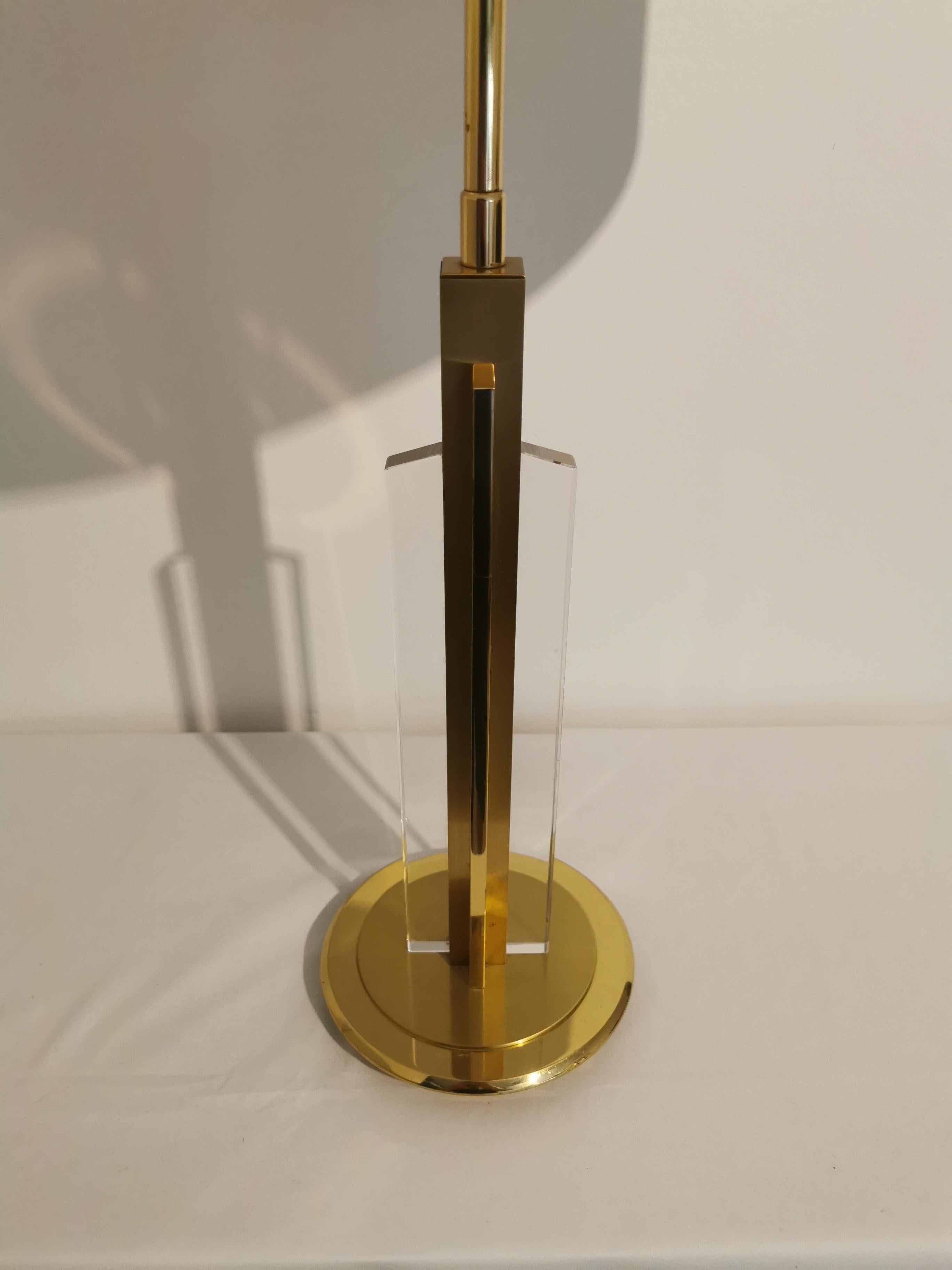 Brass Lucite Skyscrapper Table Lamp - Deknudt  In Good Condition In Gravesend, GB