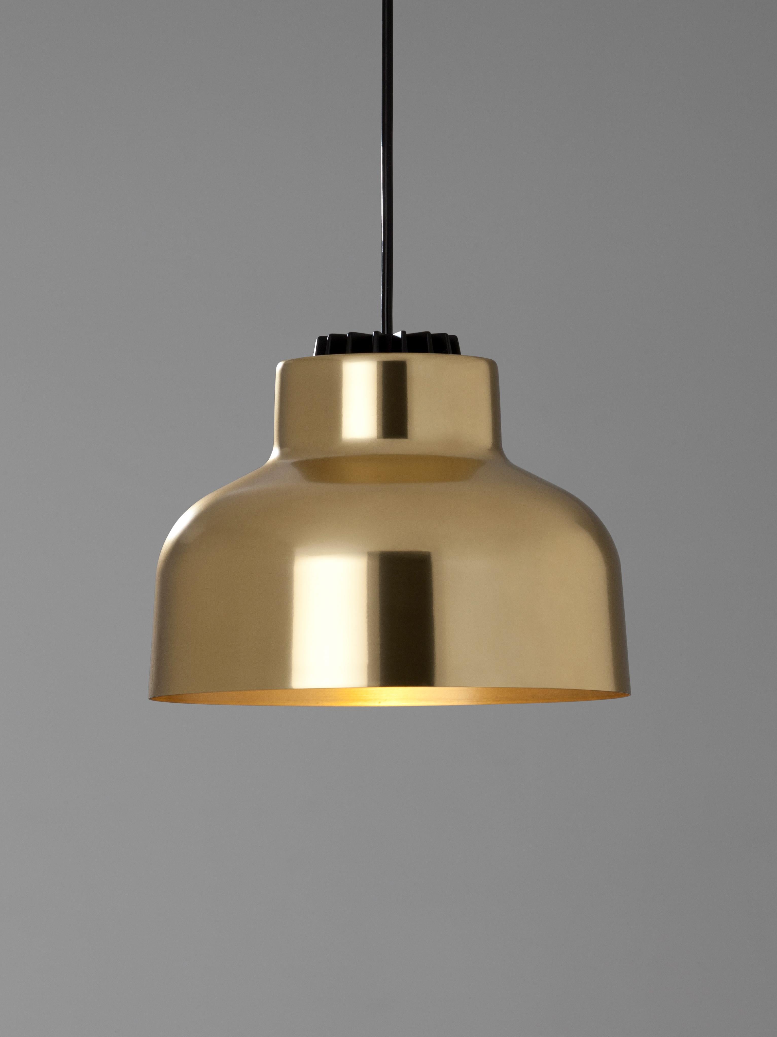 Brass M64 pendant lamp by Miguel Mila.
Dimensions: D 22 x H 16 cm.
Materials: Aluminum, plastic.
Cable lenght: 3mts.
Available in other colors. Available in 2 cable lenghts: 3mts, 8mts.
Available in 2 canopy colors: white or black.

M64 is