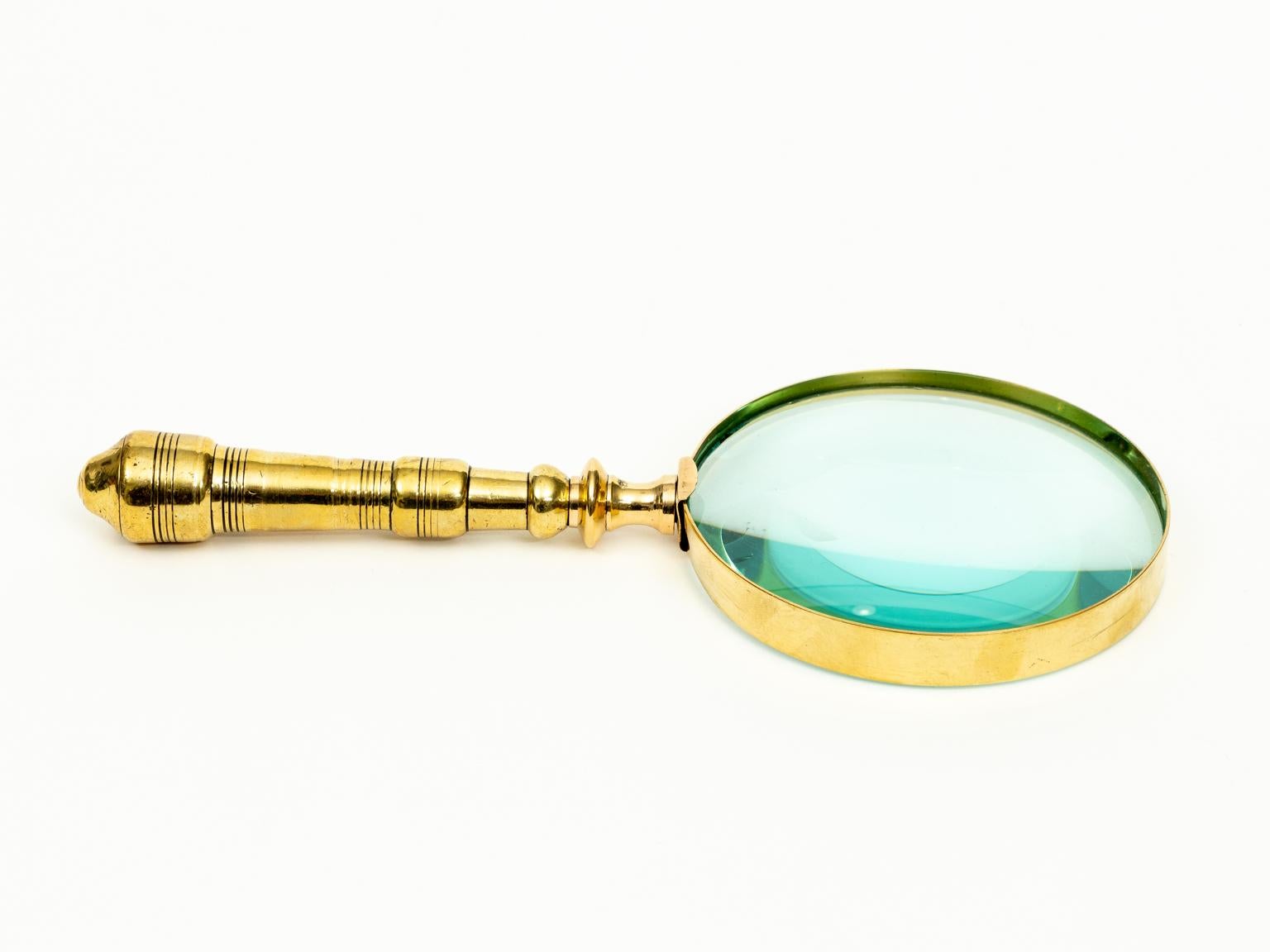 Brass Magnifying Glass In Good Condition In Stamford, CT