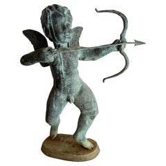 Statue d'extérieur Cupidon Mid-Century en laiton