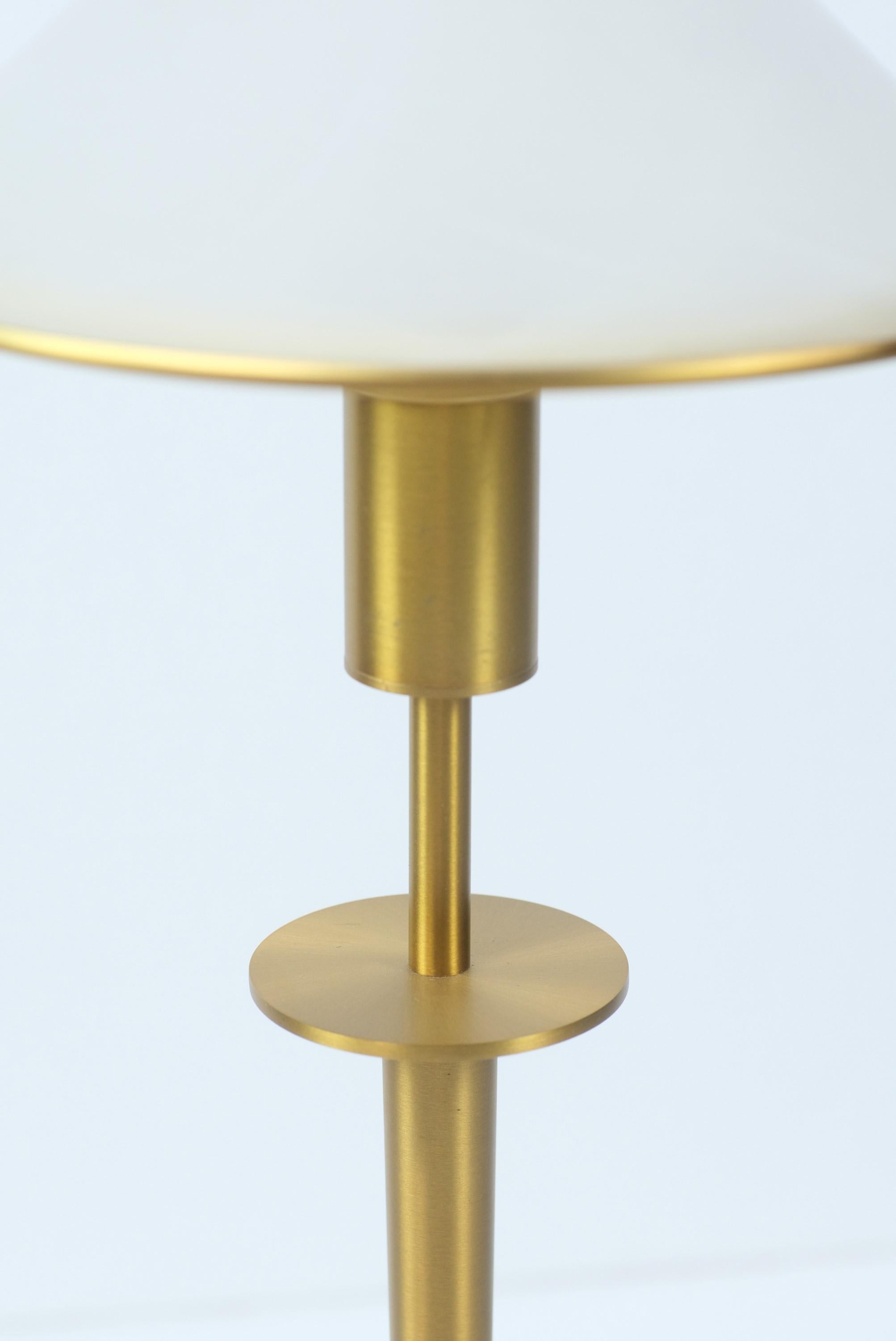 American Brass Mid-Century Modern Table Lamp w/ White Frosted Glass Shade 
